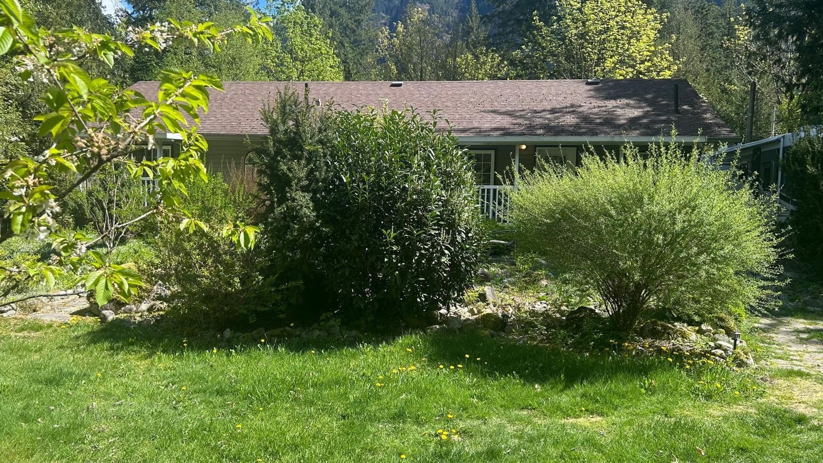 19601 Silver Skagit Road, Hope