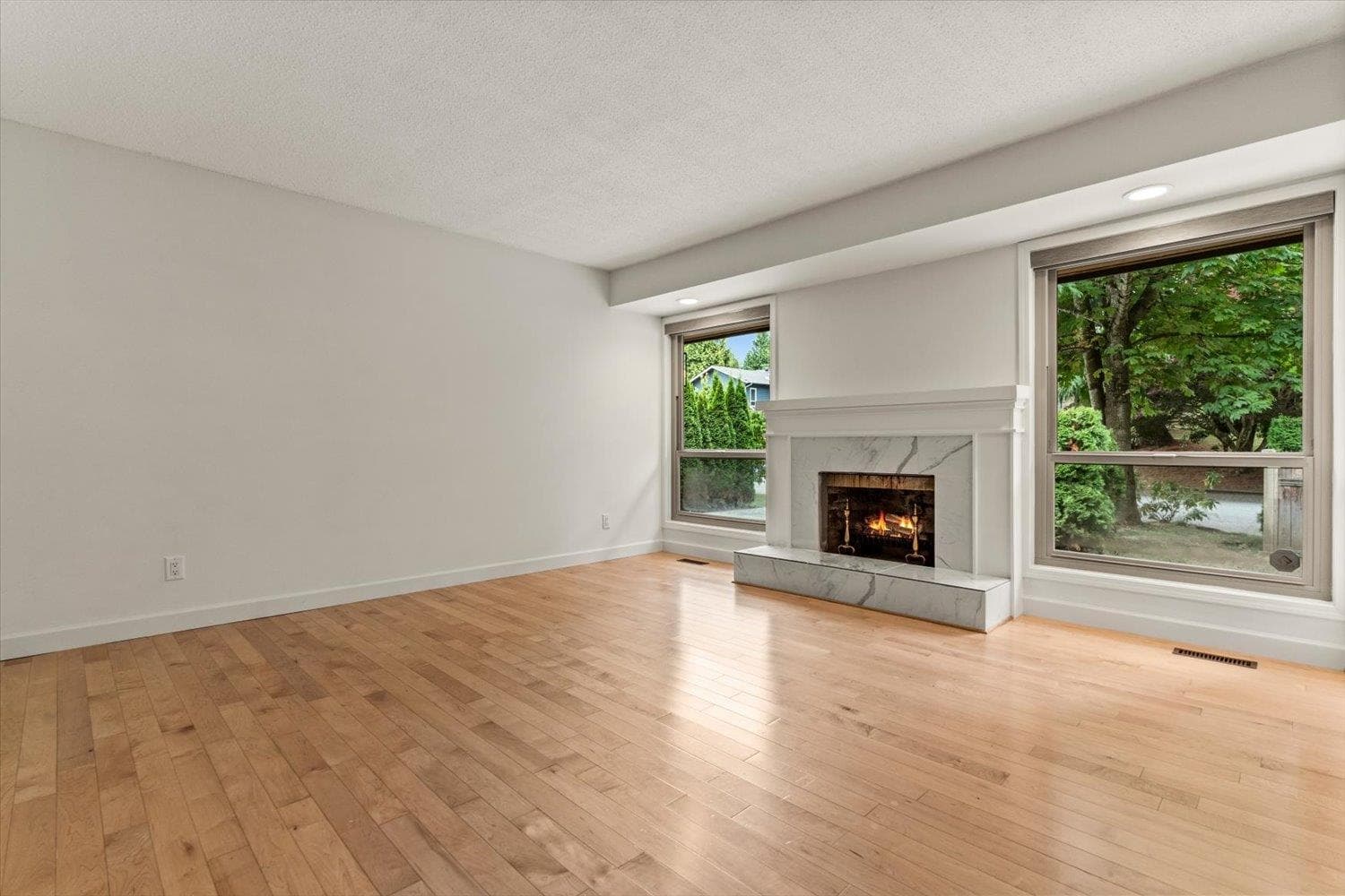 2470 Woodstock Drive, Abbotsford, V3G 2B6 — photo 5