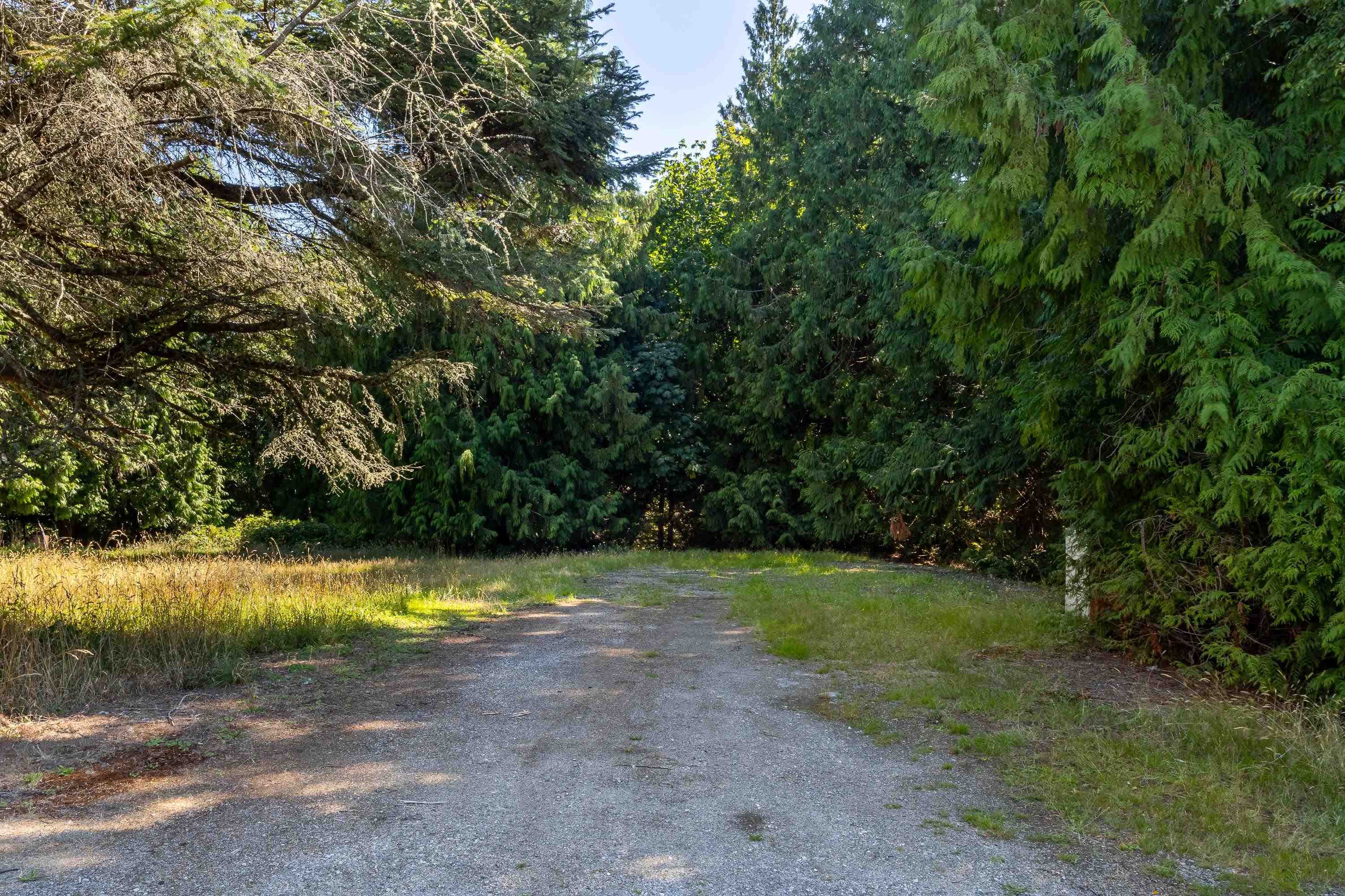 7886 Fawn Road, Halfmoon Bay, V7Z 1A2 — photo 5