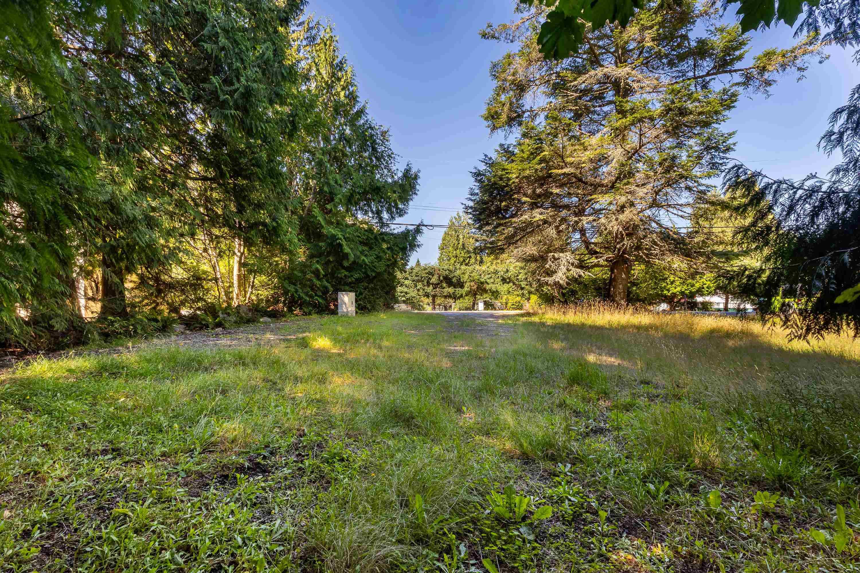 7886 Fawn Road, Halfmoon Bay, V7Z 1A2 — photo 4