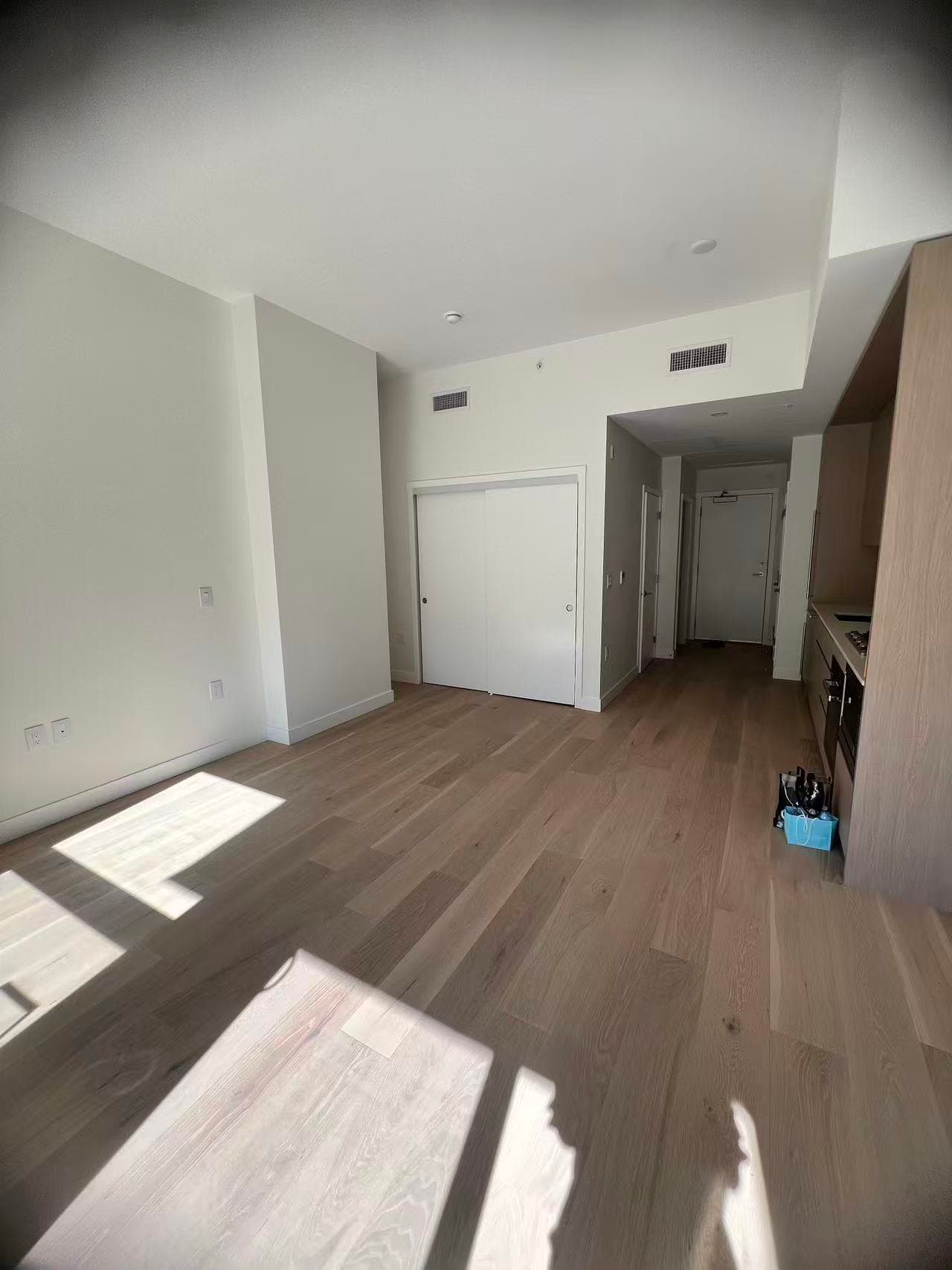 1xx - 5212 Cambie Street, Vancouver, V5Z 2Z7 — photo 2