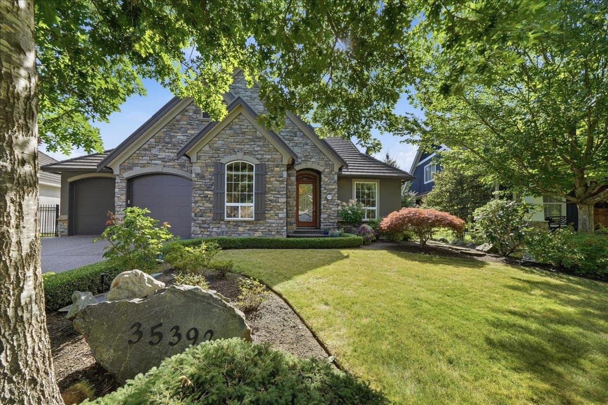 35392 Jade Drive, Abbotsford, V3G 3B6 — photo 2