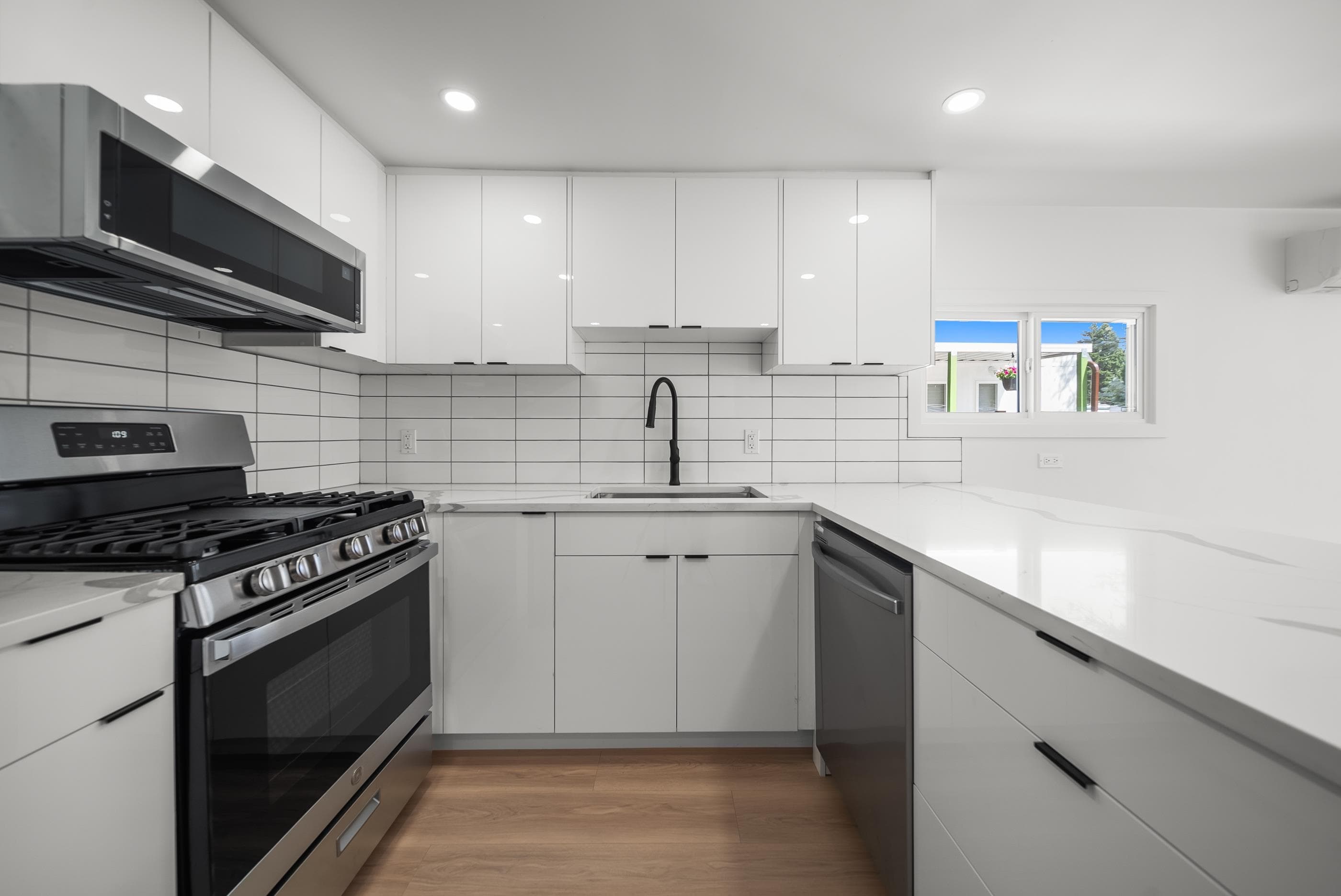39 - 21163 Lougheed Highway, Maple Ridge, V2X 2R4 — photo 3