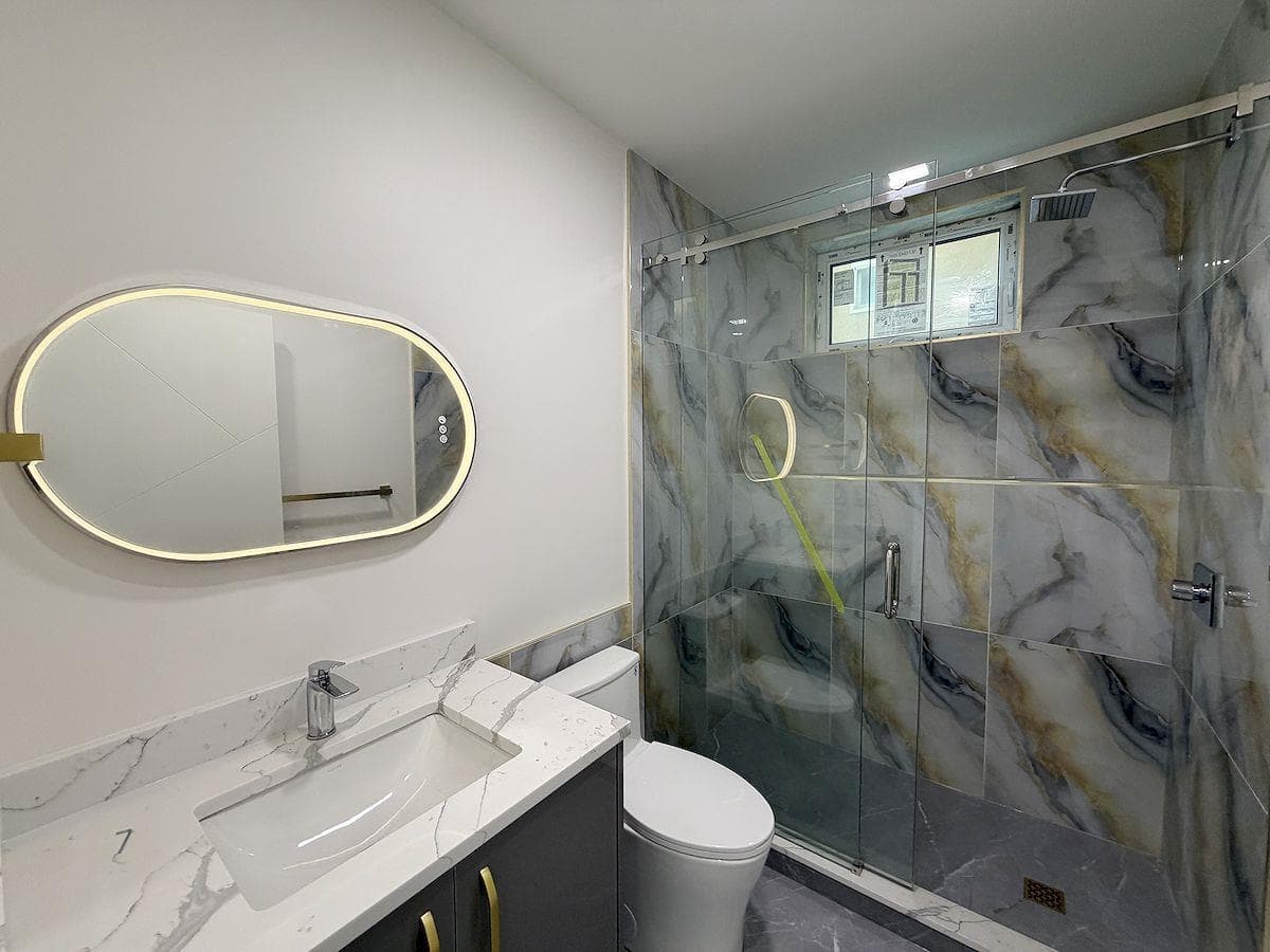 10xx E 62nd Ave Vancouver Bc, Vancouver, V5X 2H1 — photo 2
