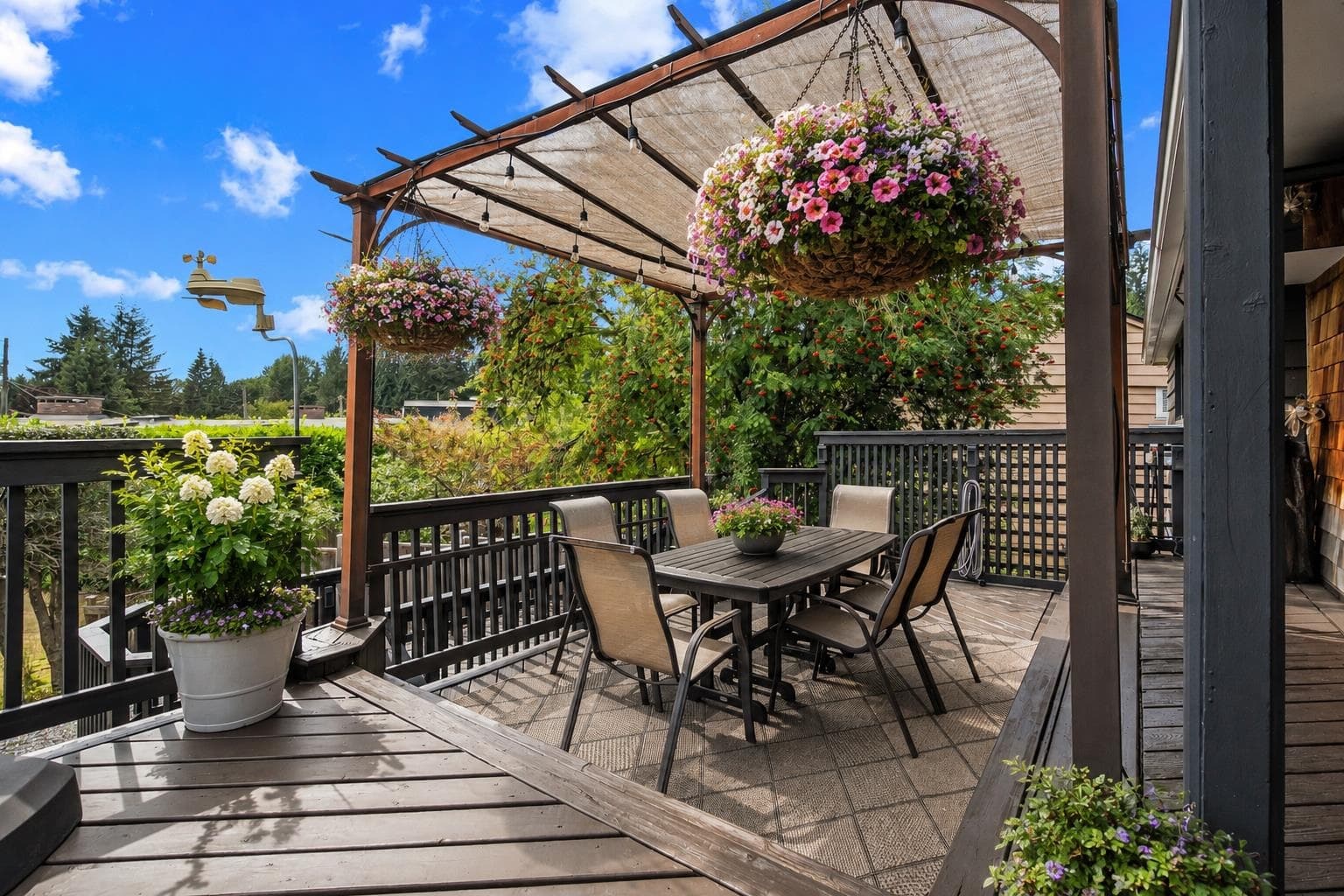 3883 Delbrook Avenue, North Vancouver, V7N 3Z7 — photo 4