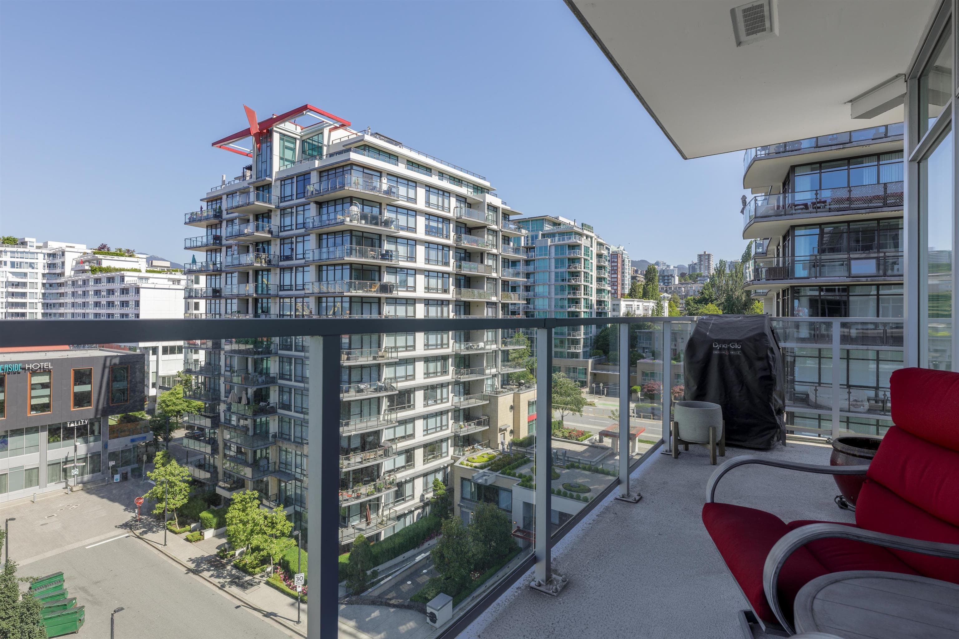 708 - 185 Victory Ship Way, North Vancouver, V7L 0G2 — photo 4