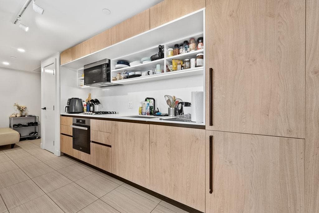 2504 - 5058 Joyce Street, Vancouver, V5R 0J9 — photo 2