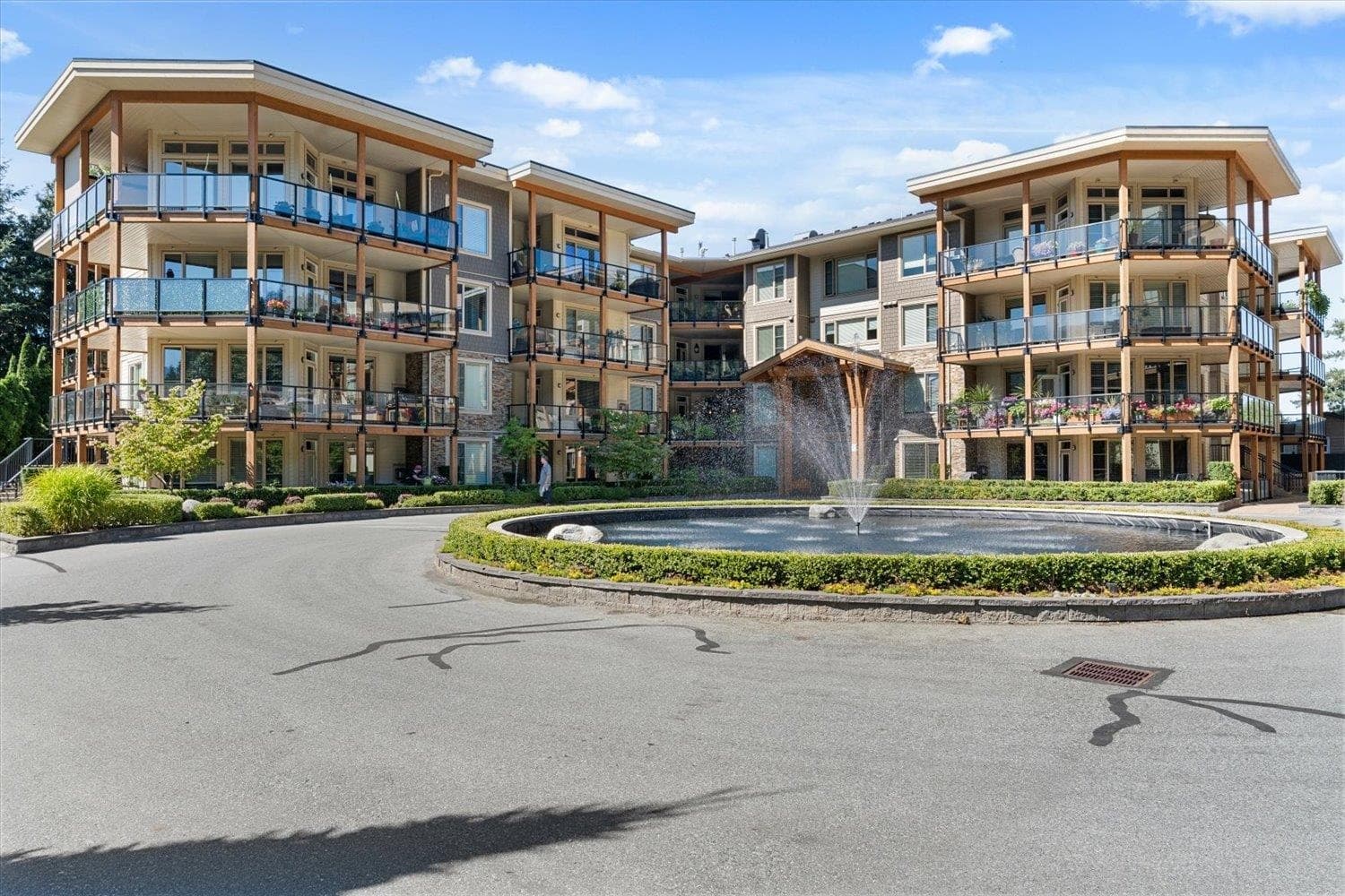 408 - 45754 Keith Wilson Road, Chilliwack, V2R 0X3 — photo 2