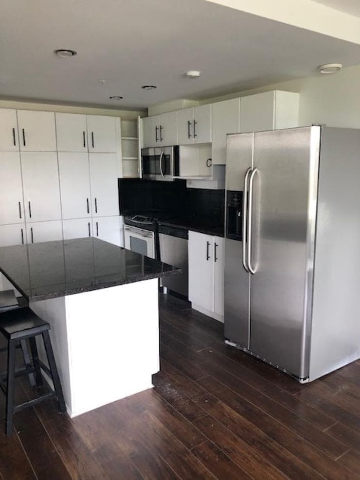 205 - 9298 University Crescent, Burnaby, V5A 4X8 — photo 2