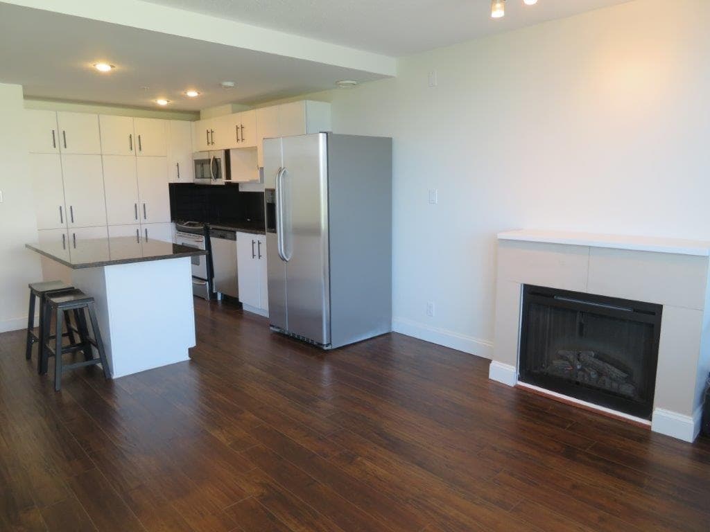 205 - 9298 University Crescent, Burnaby, V5A 4X8 — photo 3