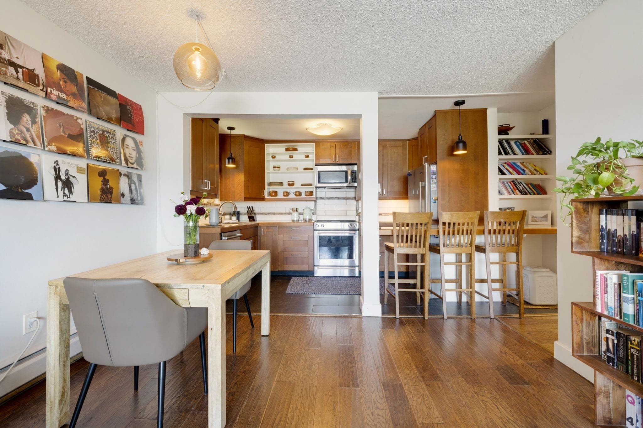 302 - 391 E 7th Avenue, Vancouver, V5T 4H1 — photo 1