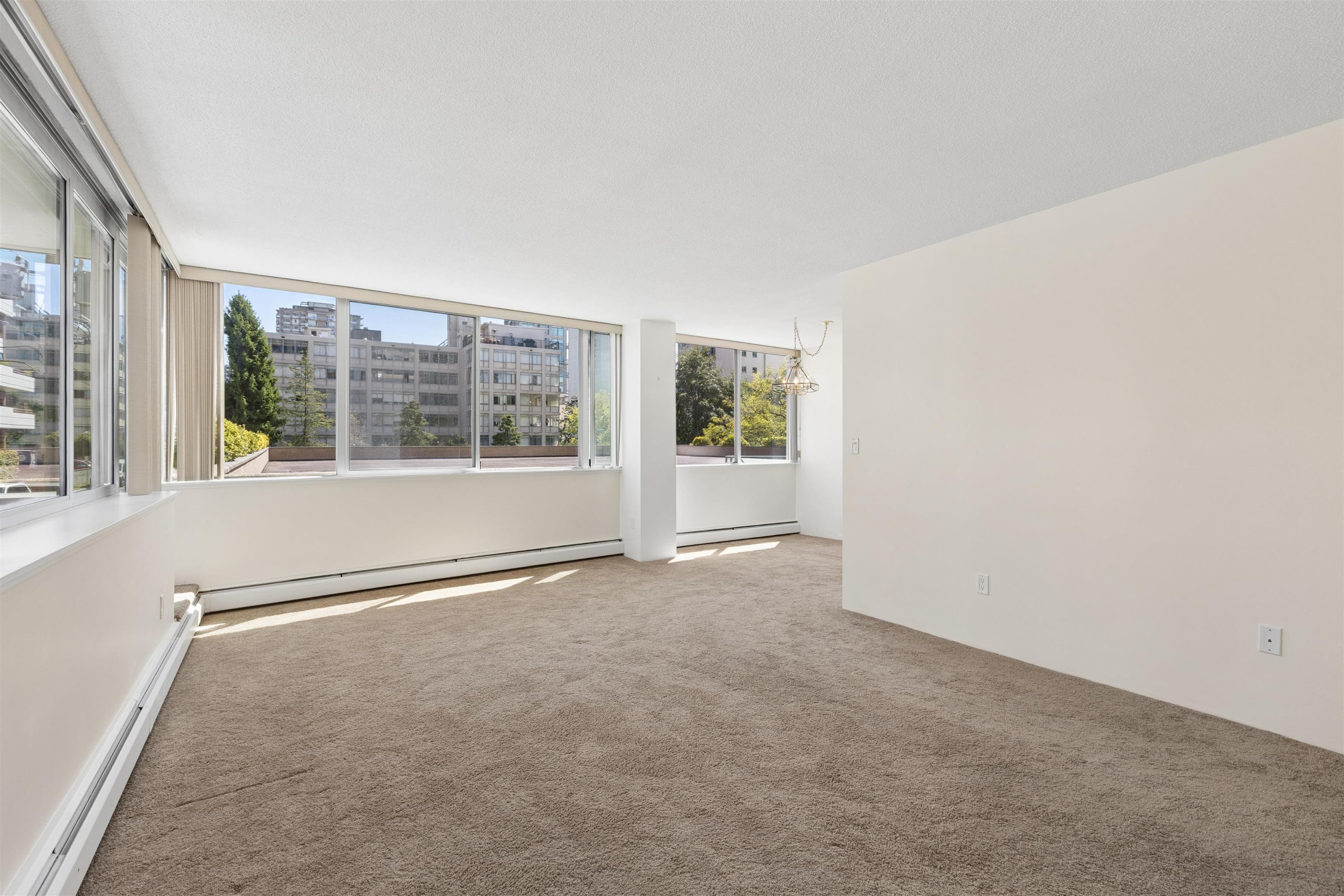 306 - 2055 Pendrell Street, Vancouver, V6G 1T9 — photo 5