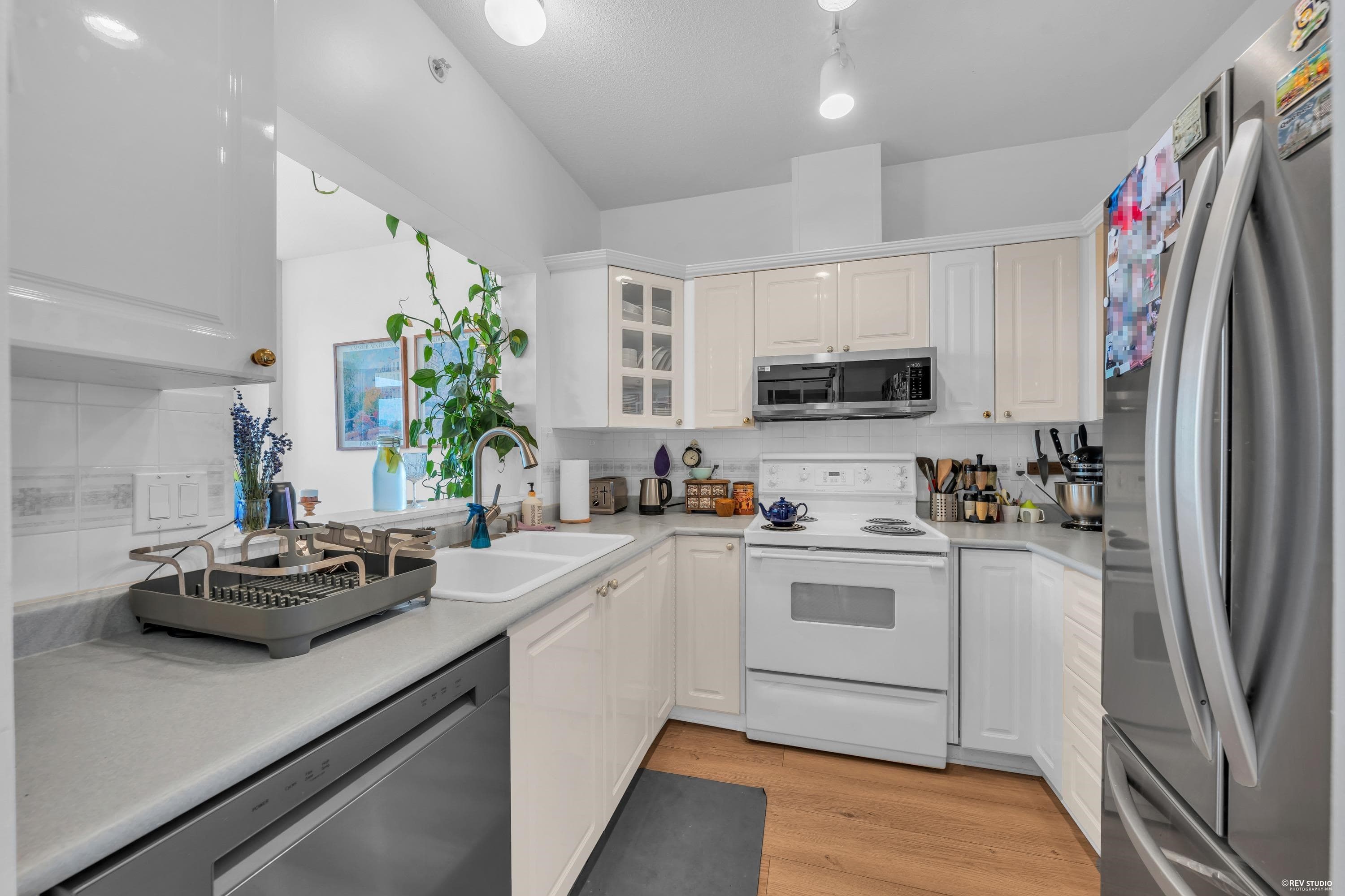 802 - 160 W Keith Road, North Vancouver, V7M 3M2 — photo 4