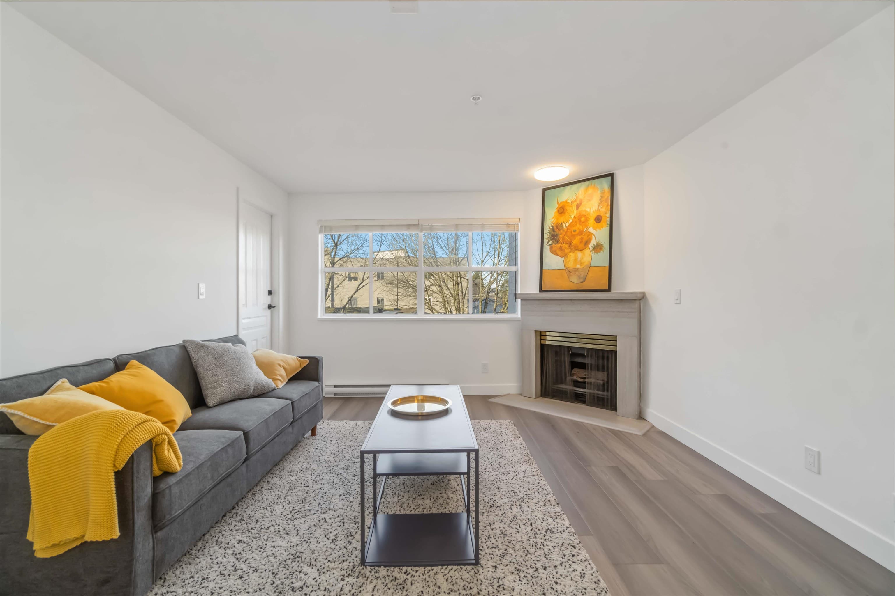 309 - 2928 Commercial Drive, Vancouver, V5N 4C9 — photo 2