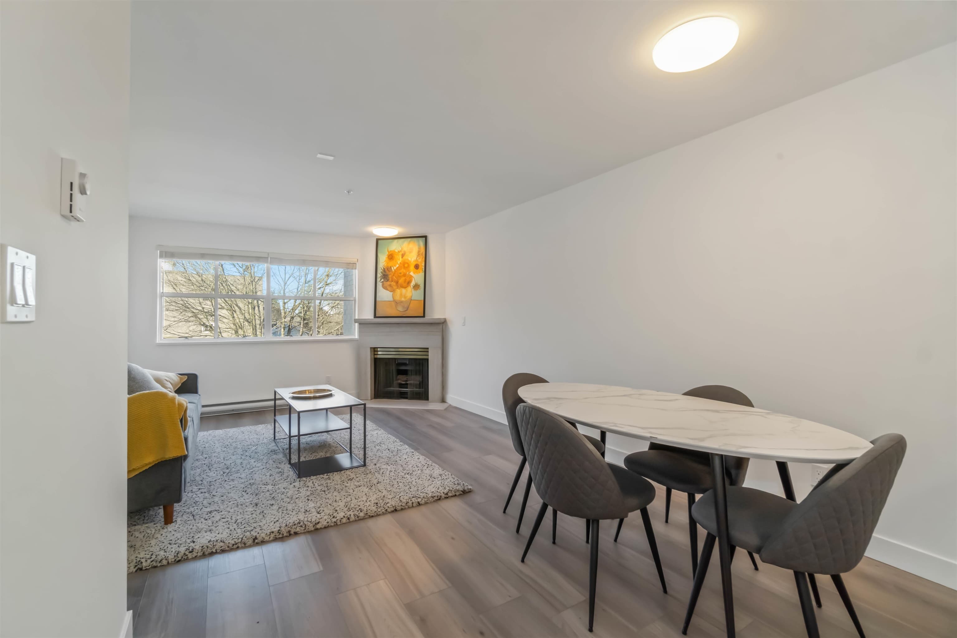 309 - 2928 Commercial Drive, Vancouver, V5N 4C9 — photo 1