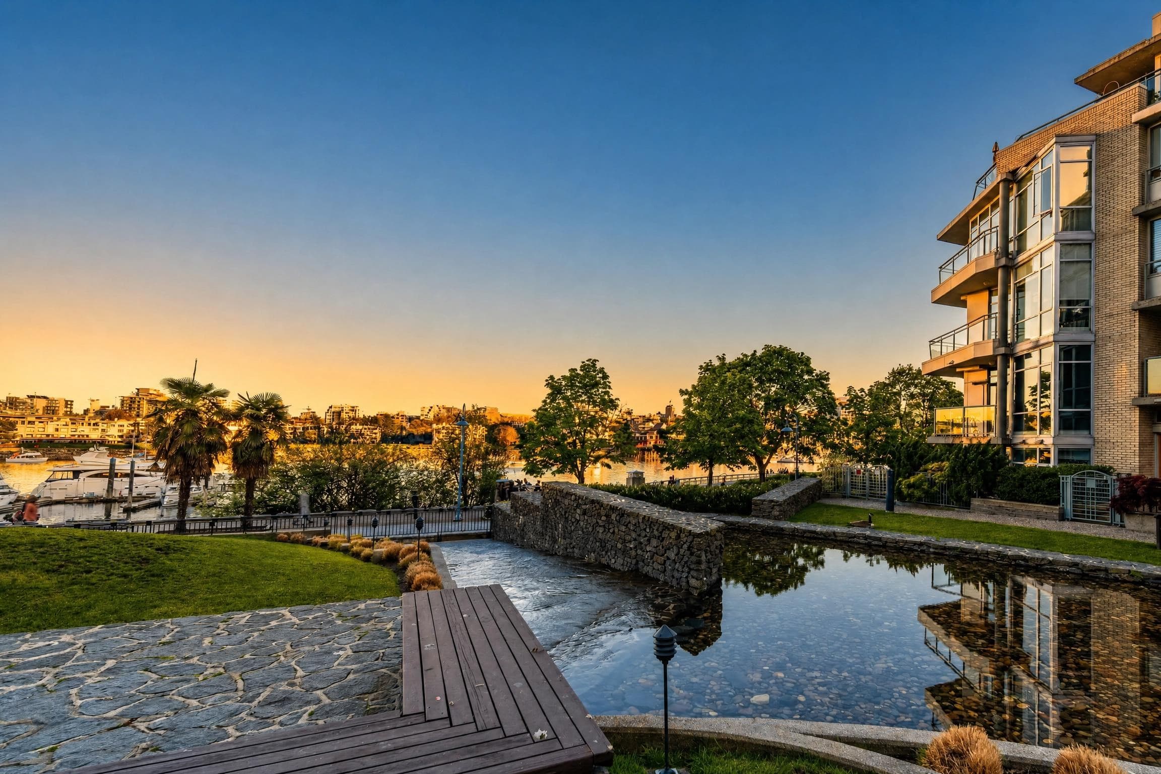 302 - 1228 Marinaside Crescent, Vancouver, V6Z 2W4 — photo 1
