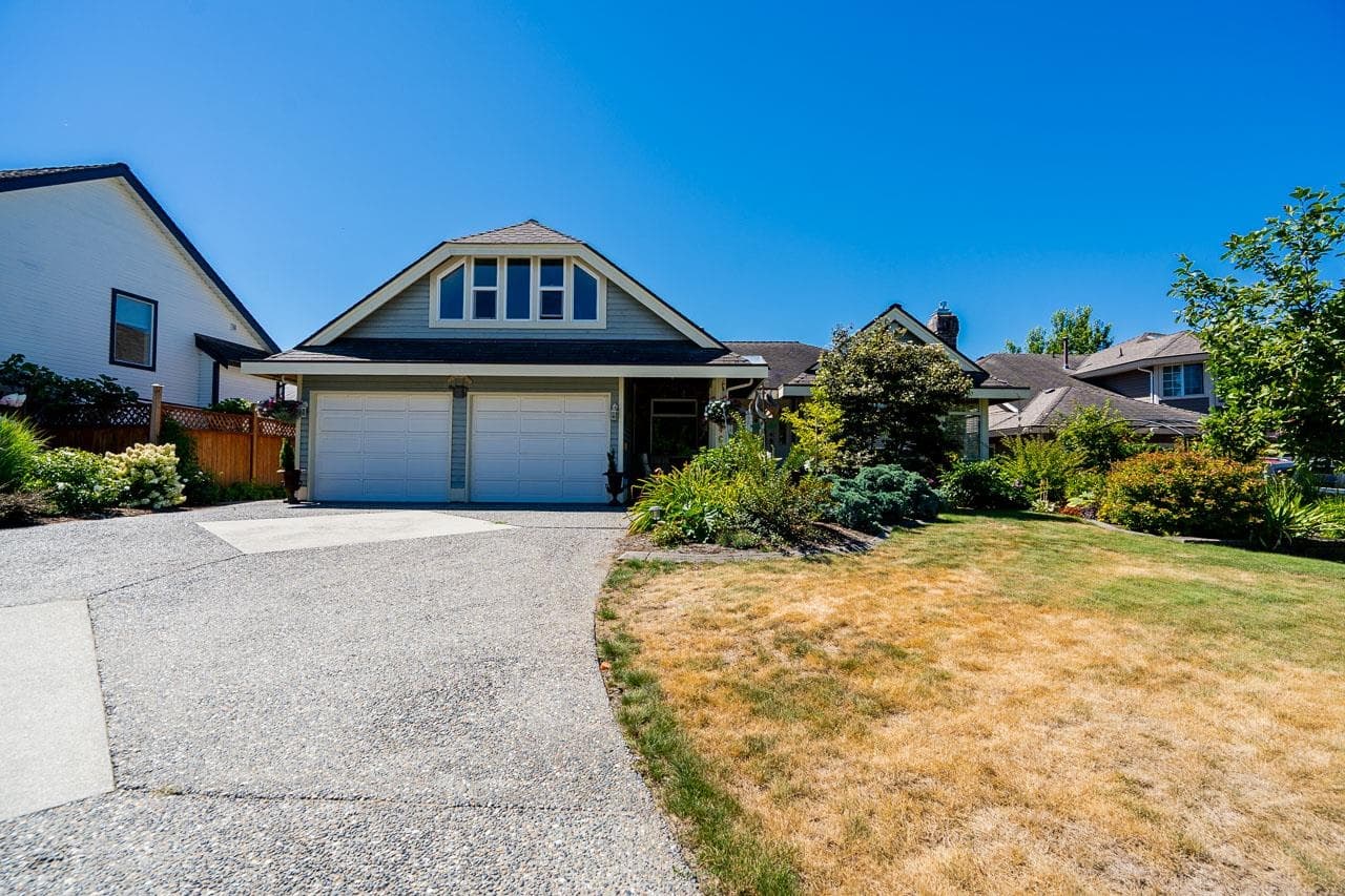 12461 205 Street, Maple Ridge, V2X 0B1 — photo 1