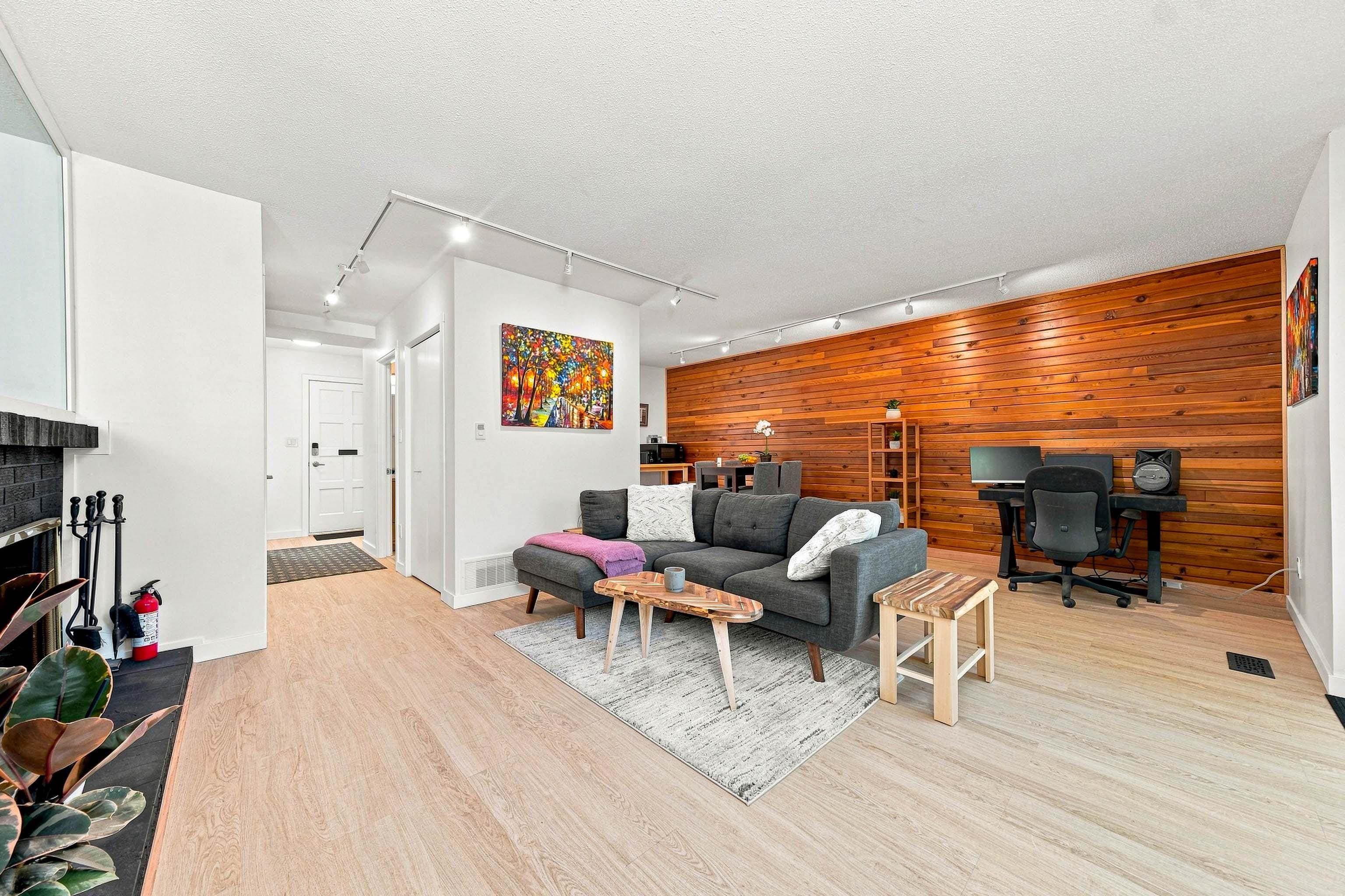 877 Old Lillooet Road, North Vancouver, V7J 2H6 — photo 1