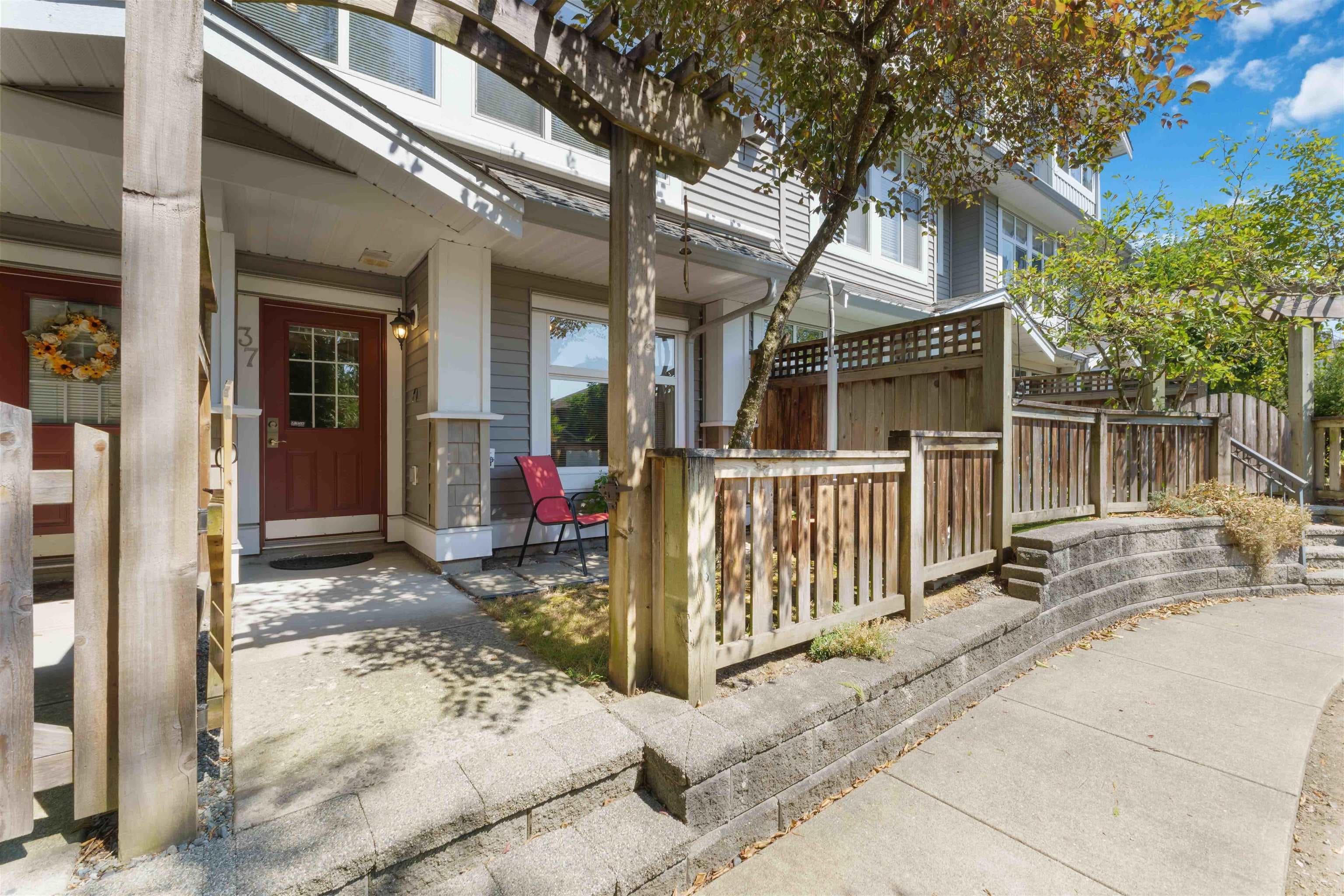 37 - 20449 66 Avenue, Langley, V2Y 3C1 — photo 2