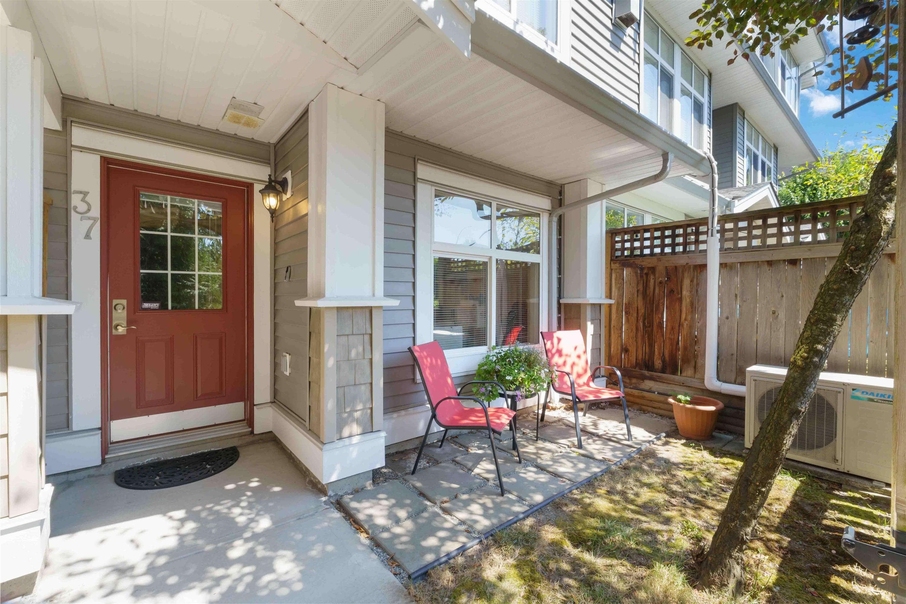37 - 20449 66 Avenue, Langley, V2Y 3C1 — photo 3
