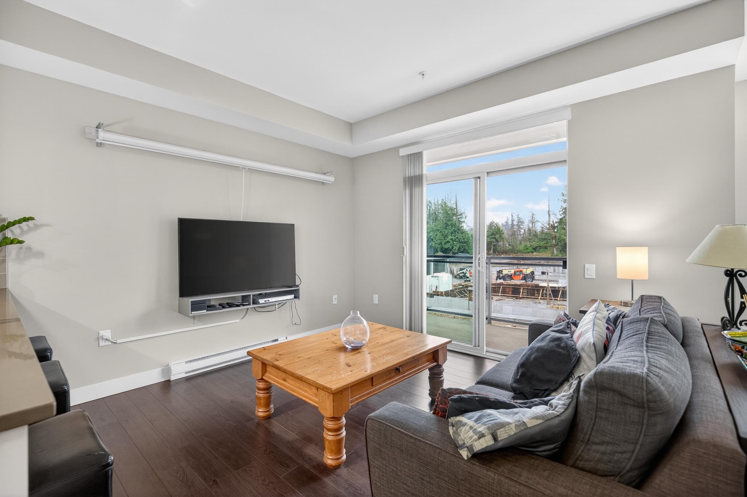 312 - 14358 60 Avenue, Surrey, V3X 0G3 — photo 4