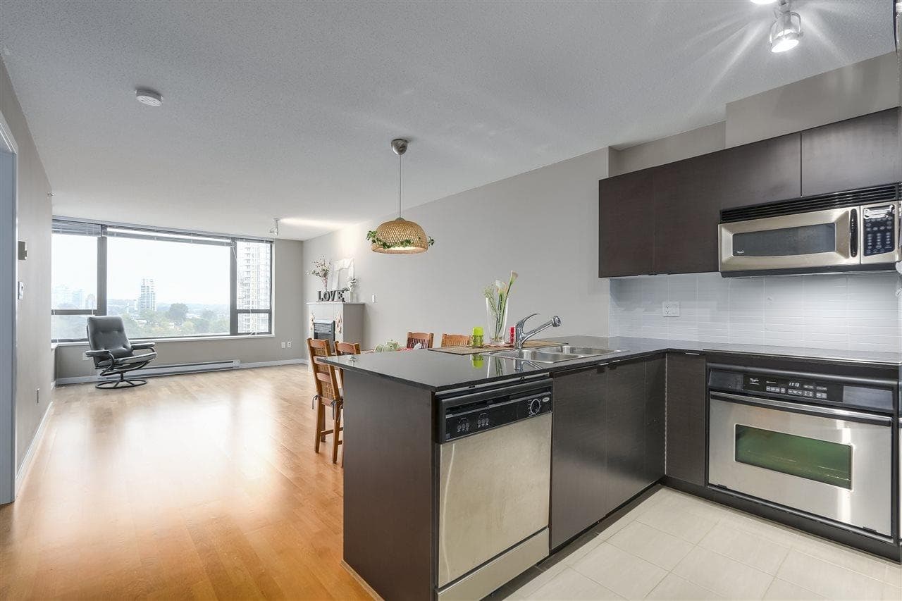 1207 - 4178 Dawson Street, Burnaby