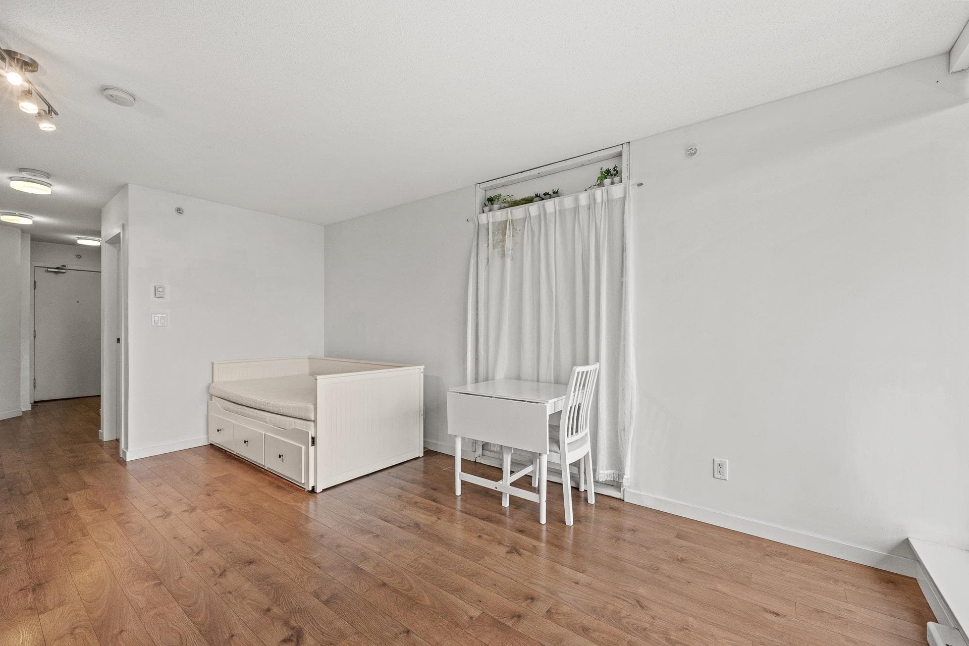 2511 - 13325 102a Avenue, Surrey, V3T 0J5 — photo 5