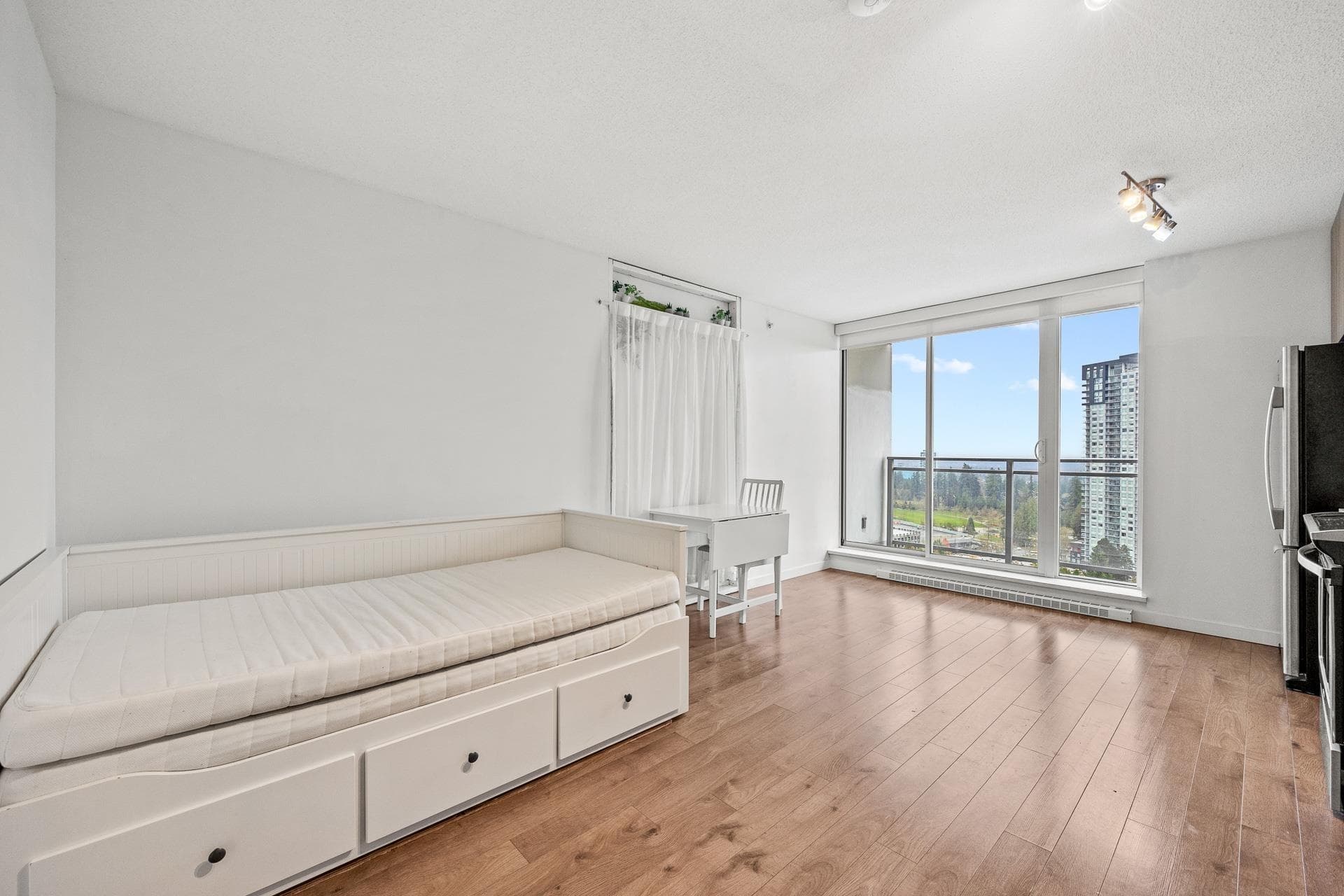 2511 - 13325 102a Avenue, Surrey, V3T 0J5 — photo 4