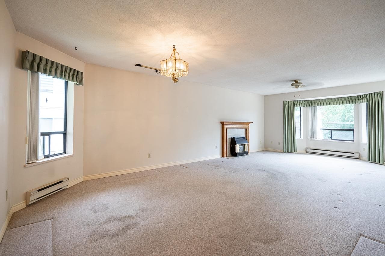 201 - 14957 Thrift Avenue, White Rock, V4B 2K1 — photo 3