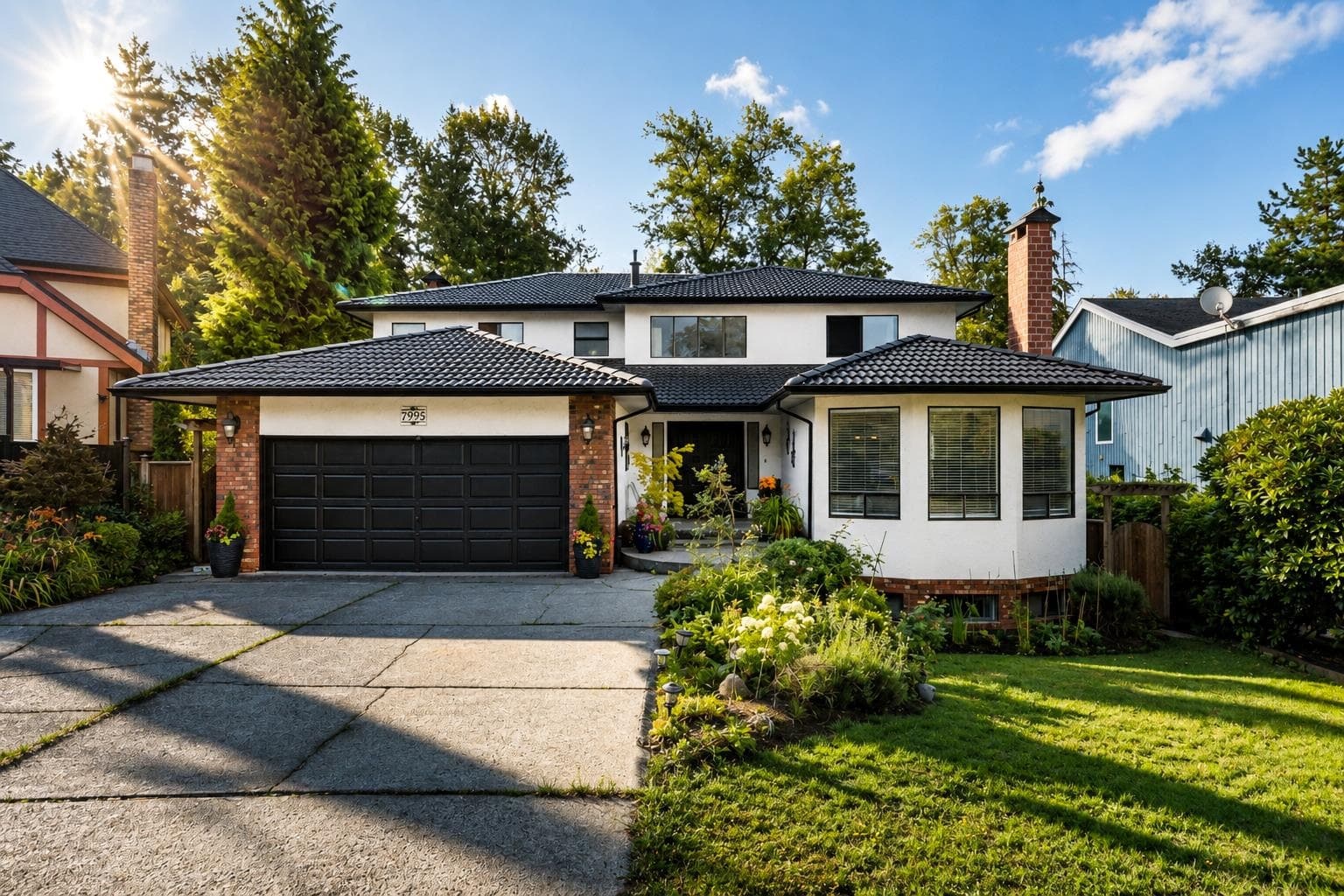 7995 Woodhurst Drive, Burnaby, V5A 4C6 — photo 1