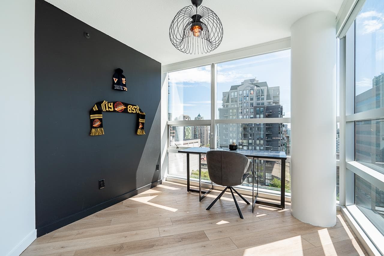 1201 - 1050 Burrard Street, Vancouver, V6Z 2S3 — photo 5