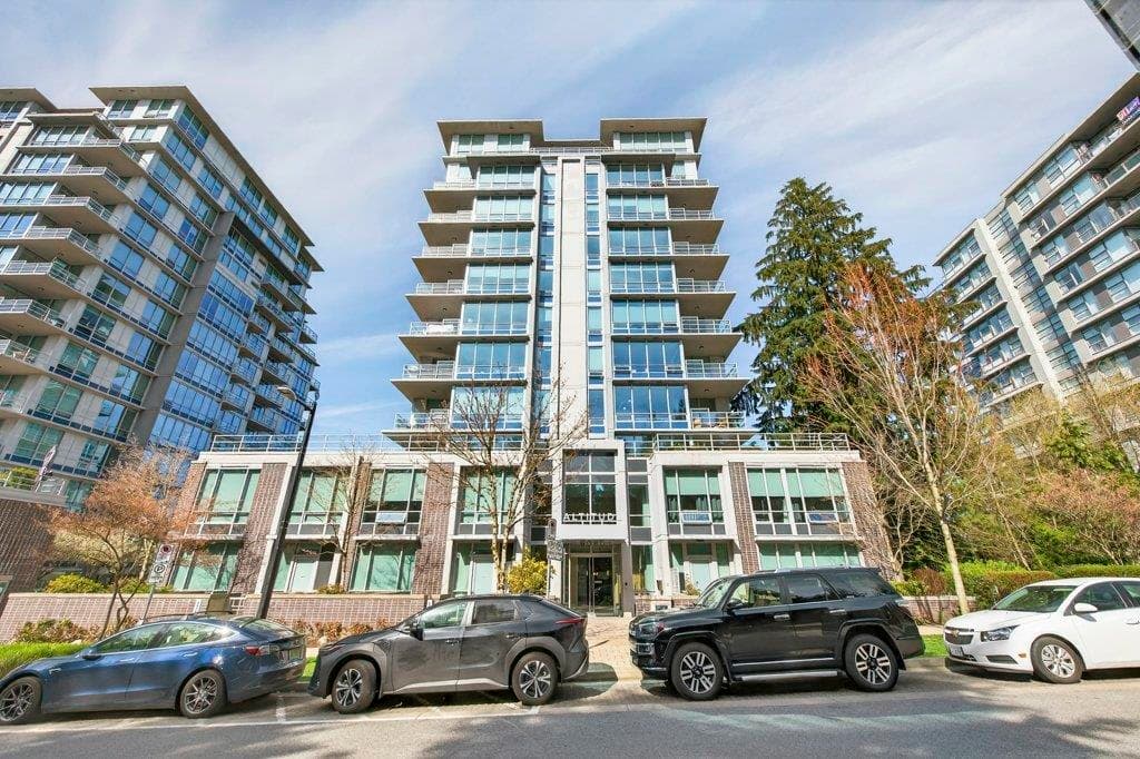 210 - 9080 University Crescent, Burnaby, V5A 0B7 — photo 2