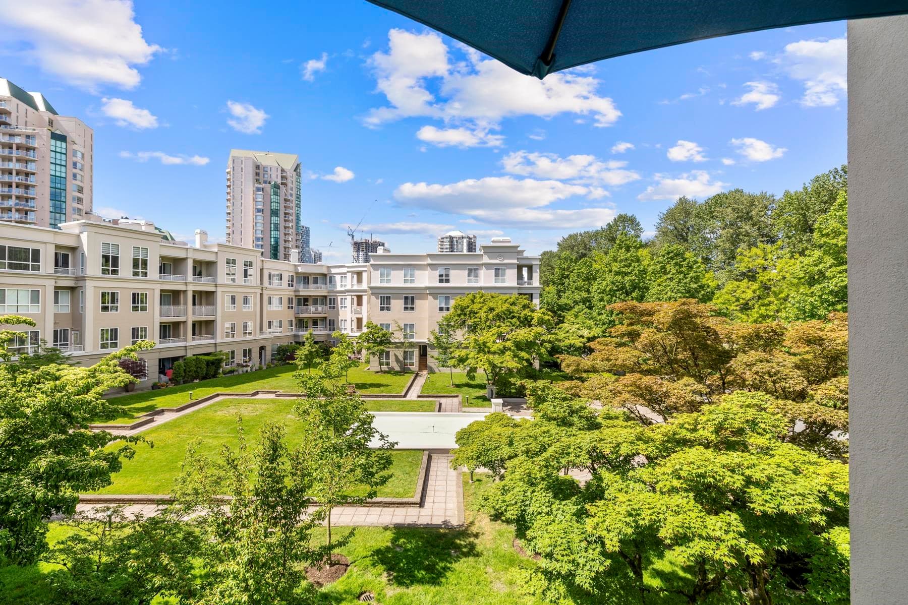 340 - 3098 Guildford Way, Coquitlam, V3B 7W8 — photo 1