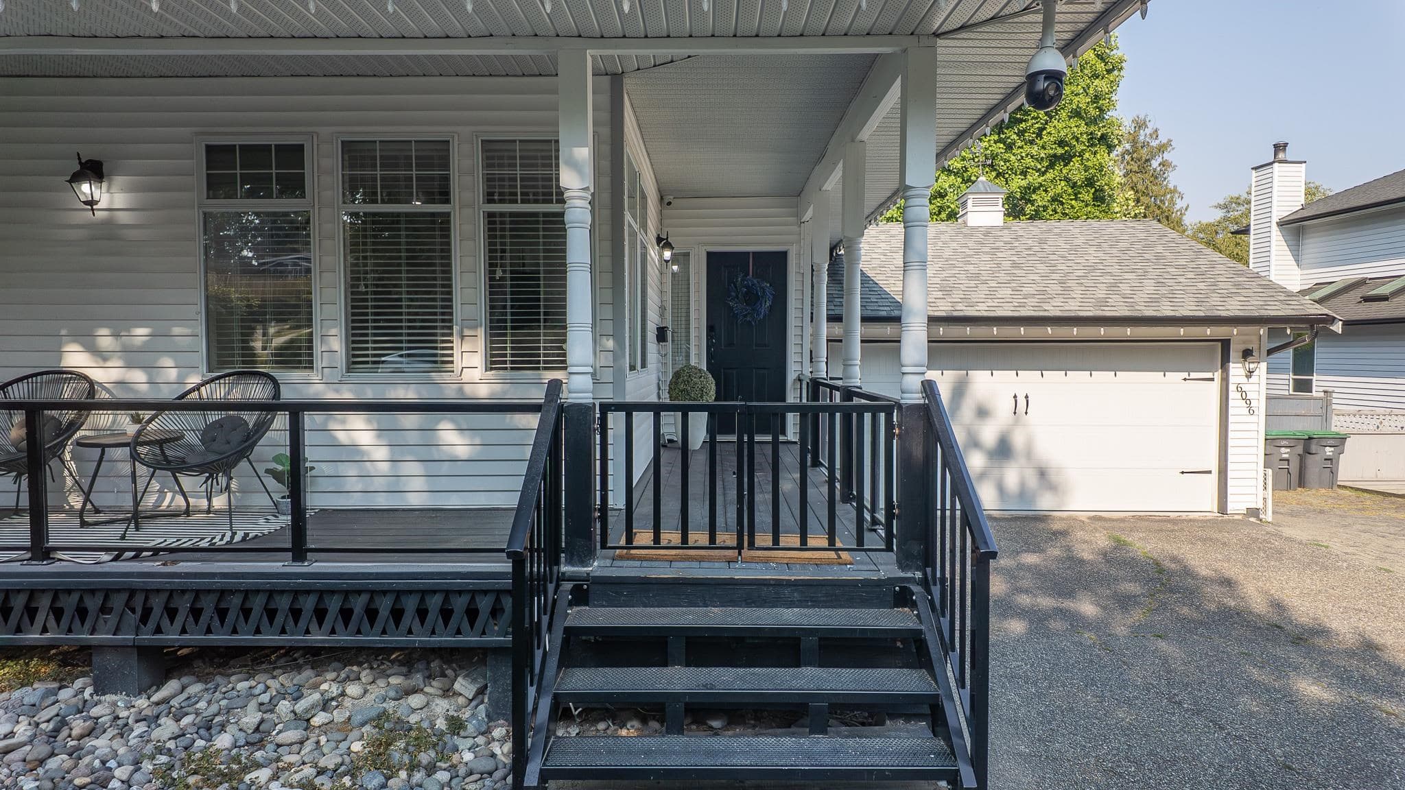 6096 Killarney Drive, Surrey, V3S 5W9 — photo 3