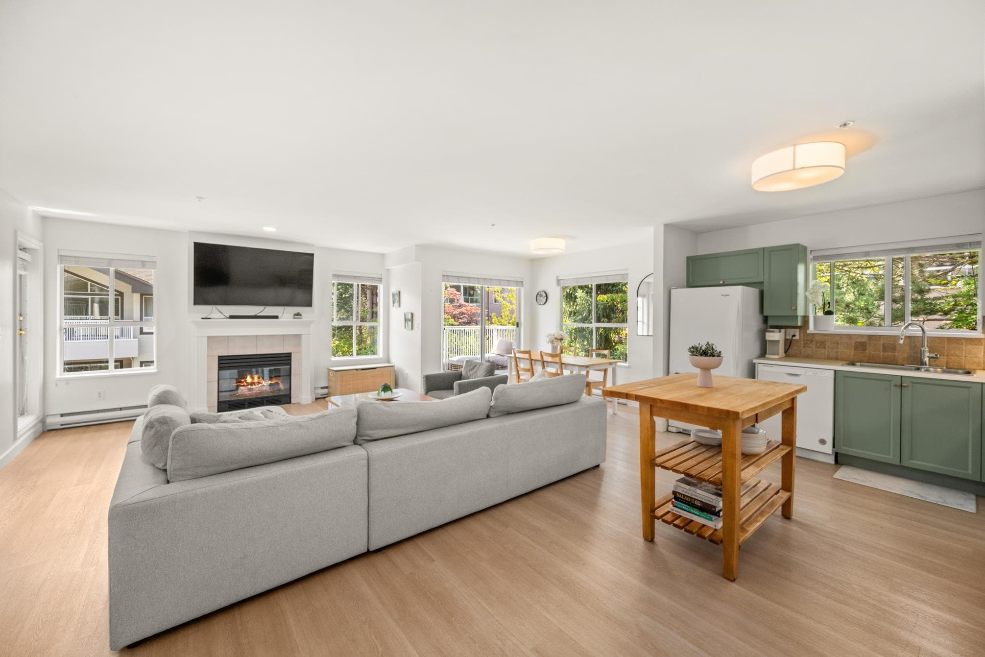 309 - 15272 20 Avenue, Surrey, V4A 2A3 — photo 2