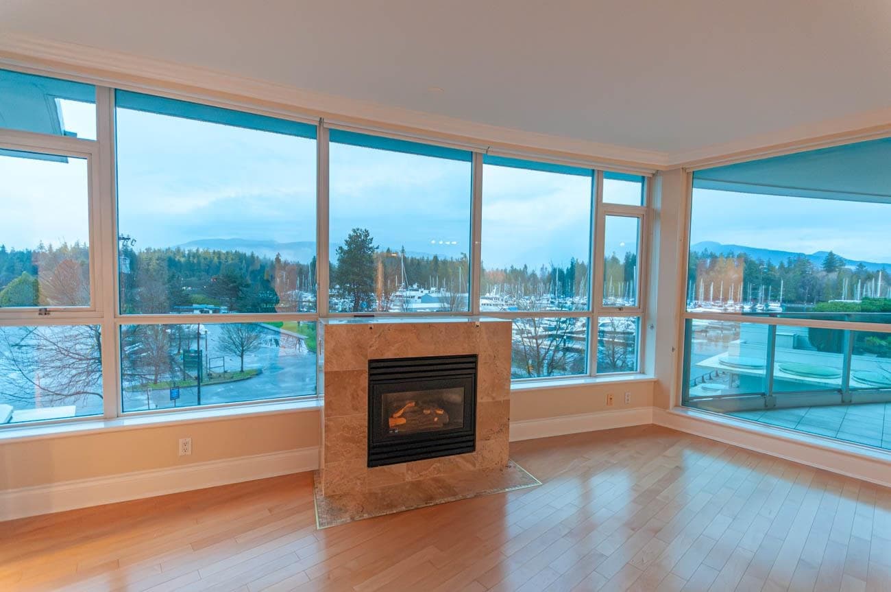 302 - 1777 Bayshore Drive, Vancouver, V6G 3H2 — photo 2