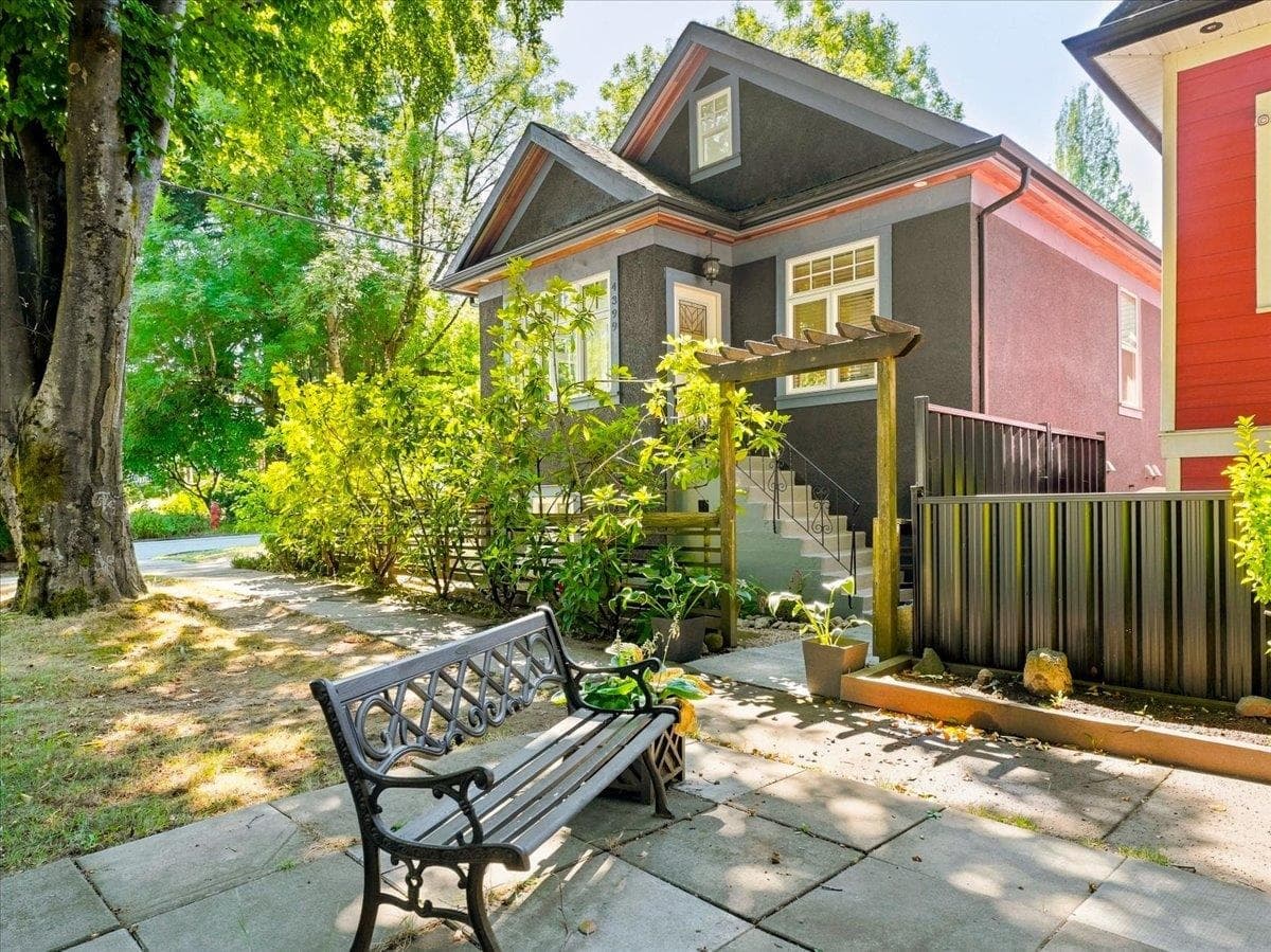 4399 Quebec Street, Vancouver, V5V 3L4 — photo 2