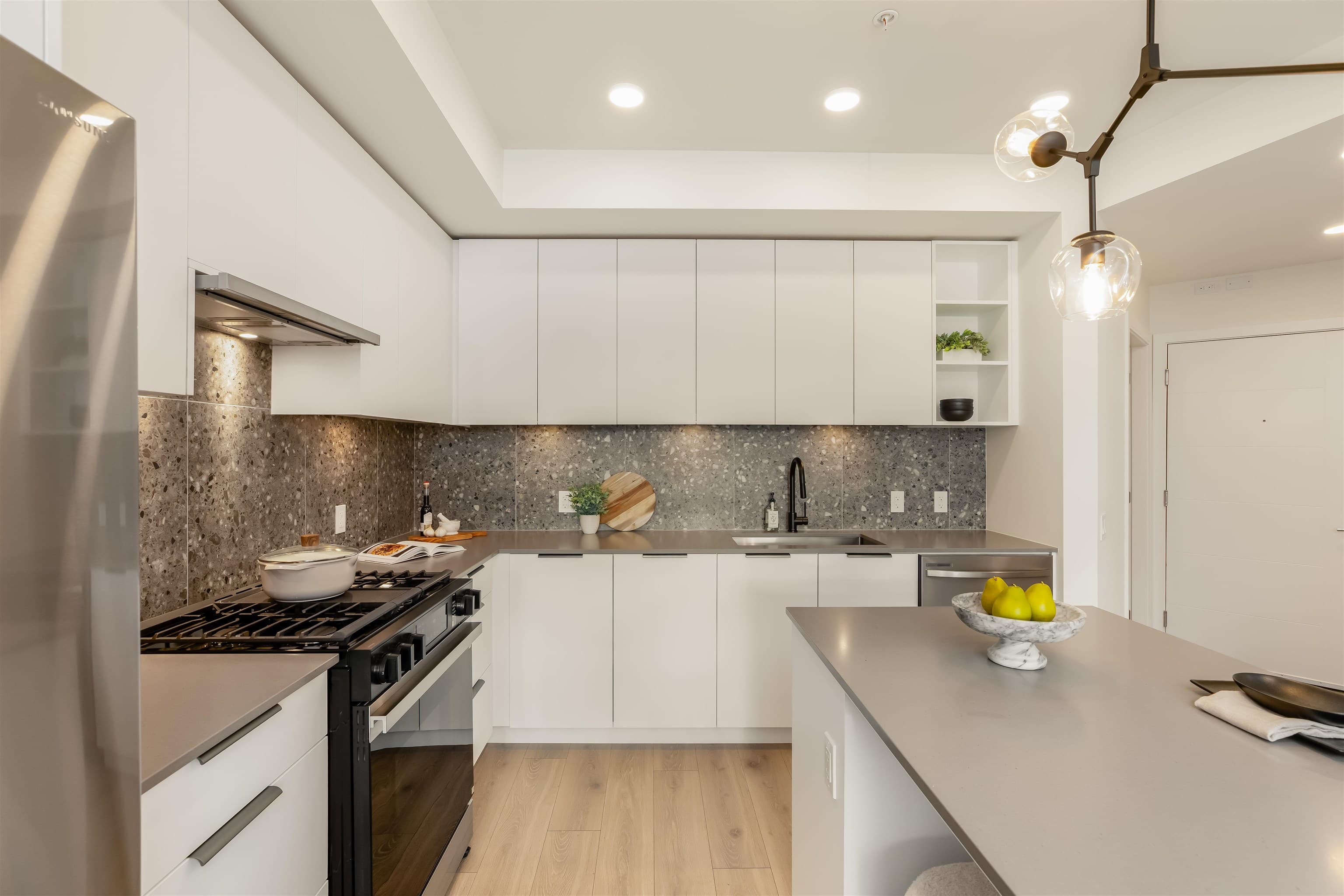 427 - 7936 206 Street, Langley, V2Y 3X8 — photo 2