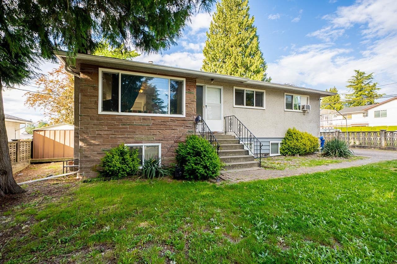 11191 90 Avenue, Surrey, V4C 3H1 — photo 1