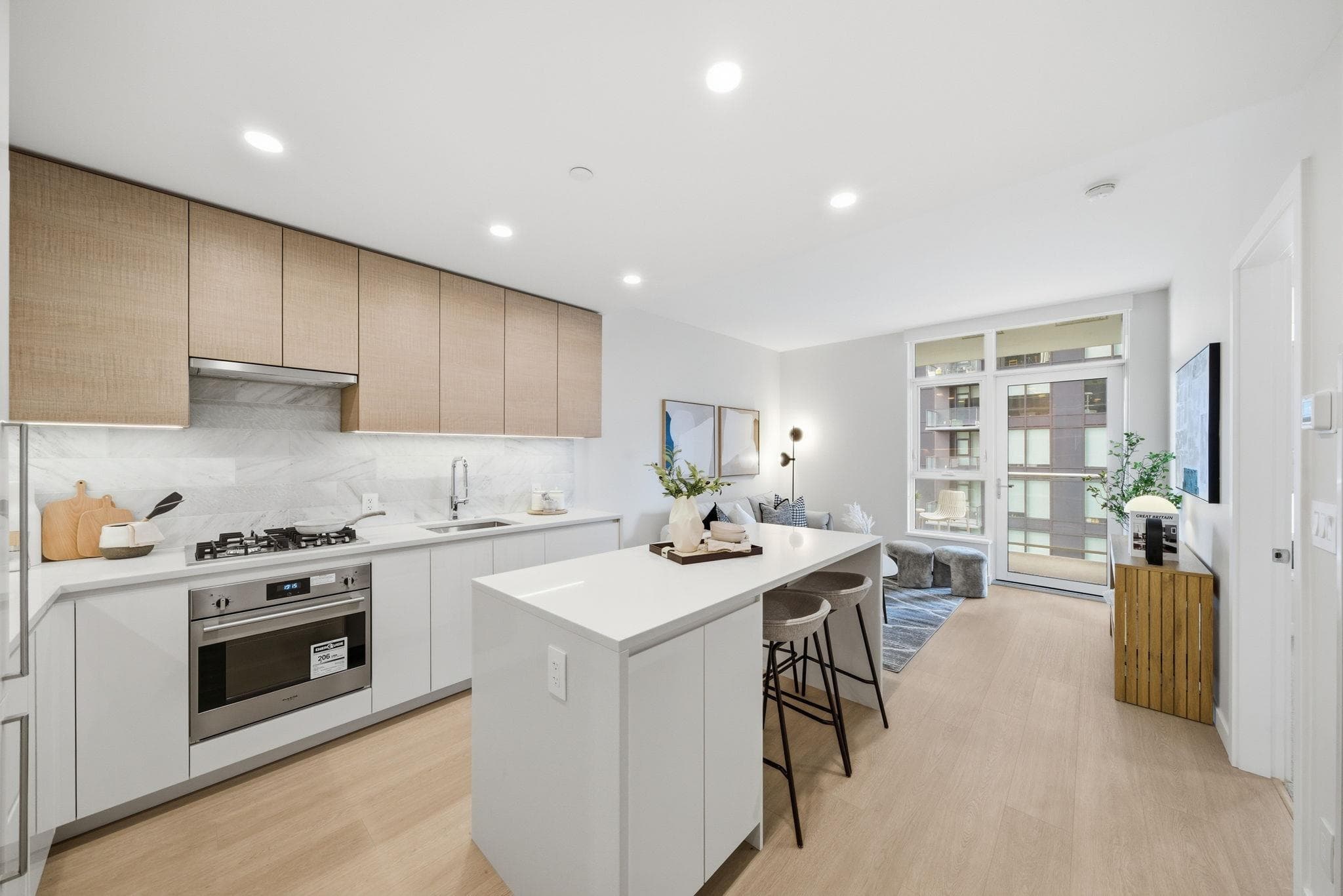 1207 - 2186 Gilmore Avenue, Burnaby, V5C 0N7 — photo 2