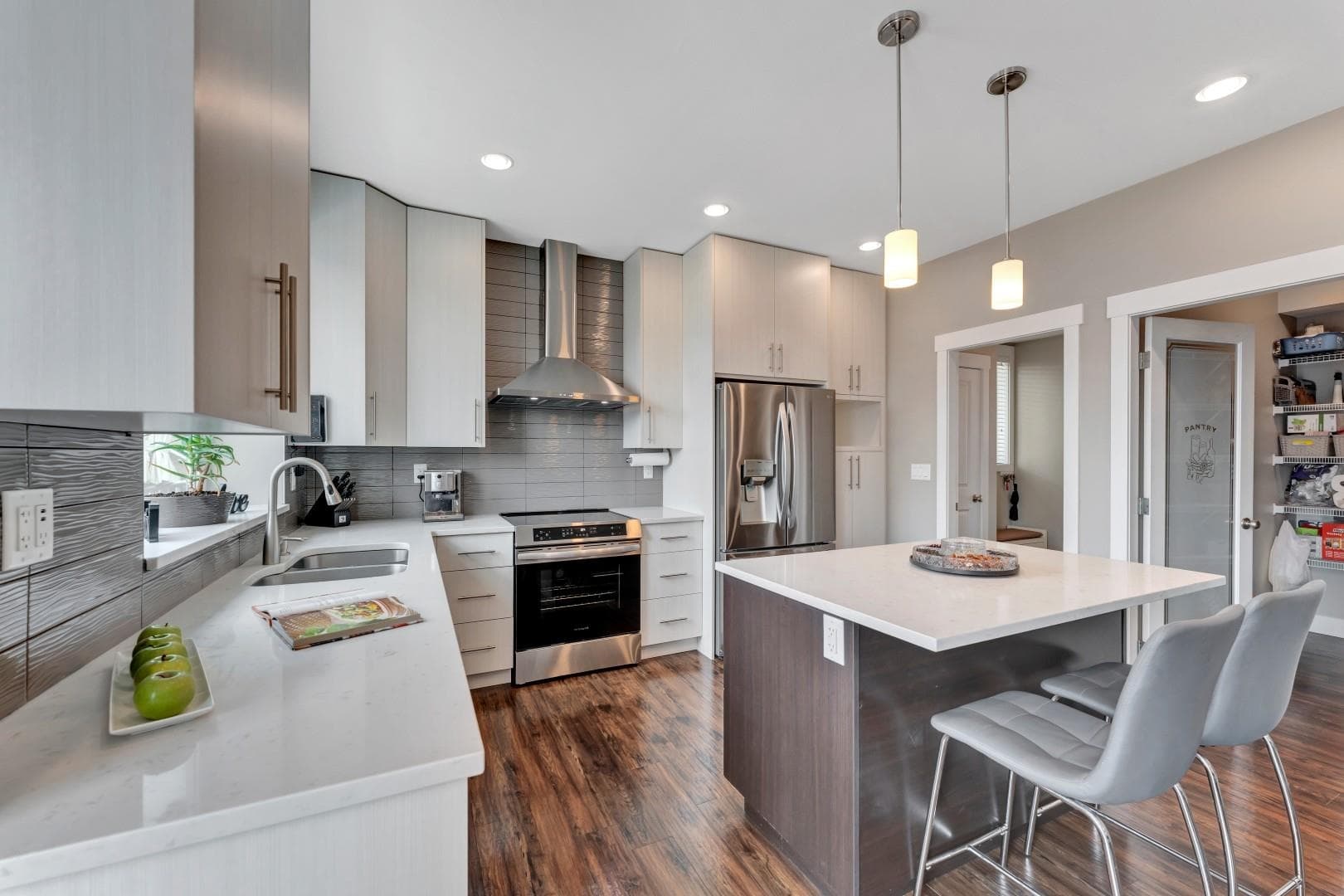 6185 Rexford Drive, Chilliwack, V2R 0L3 — photo 3