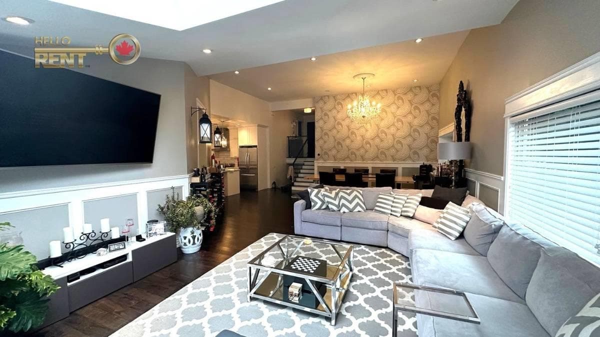 2136 Westview Drive, North Vancouver, V7M 3B3 — photo 5