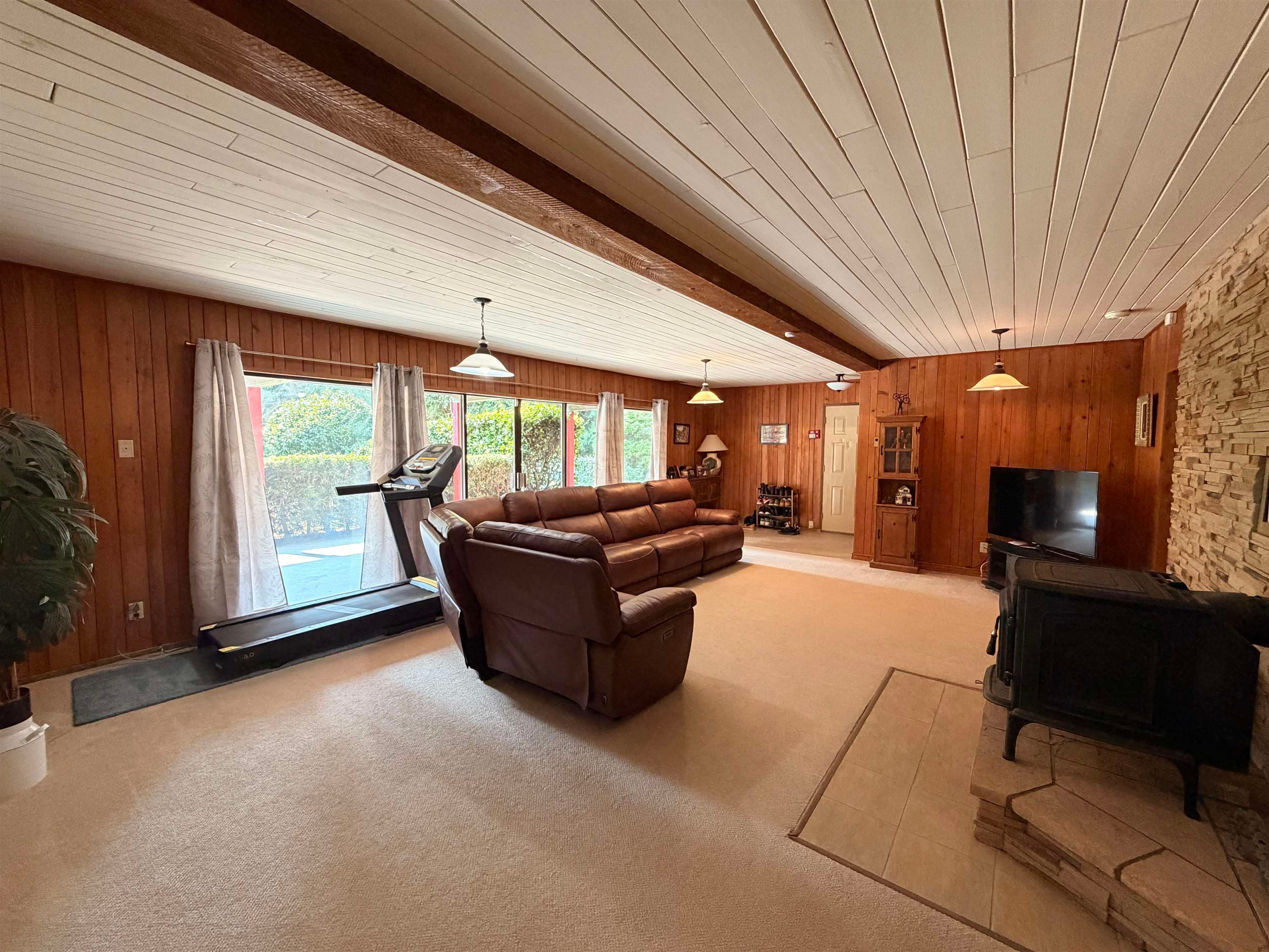 6568 Pickleball Court, Sechelt, V7Z 0N3 — photo 2