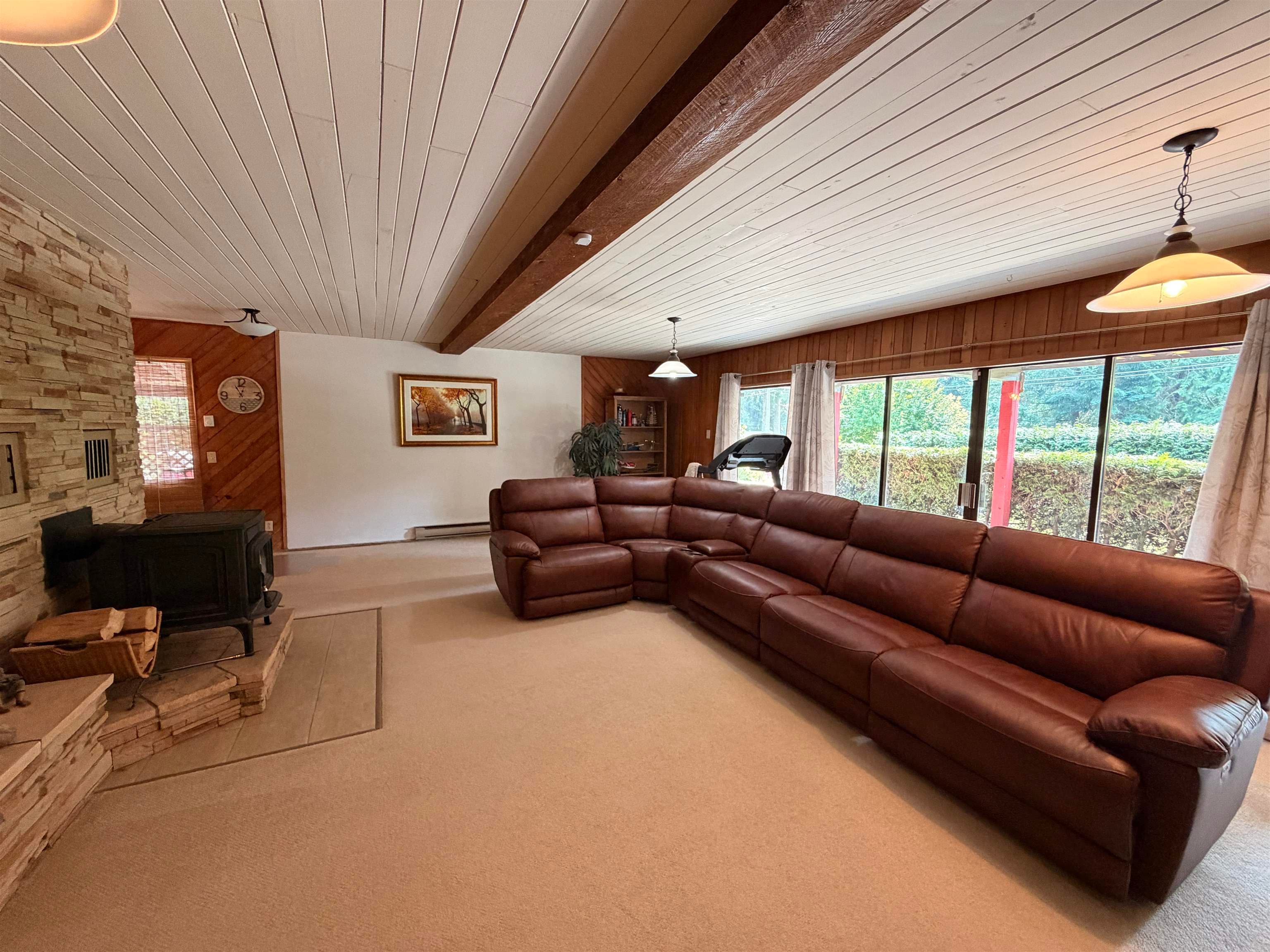 6568 Pickleball Court, Sechelt, V7Z 0N3 — photo 1