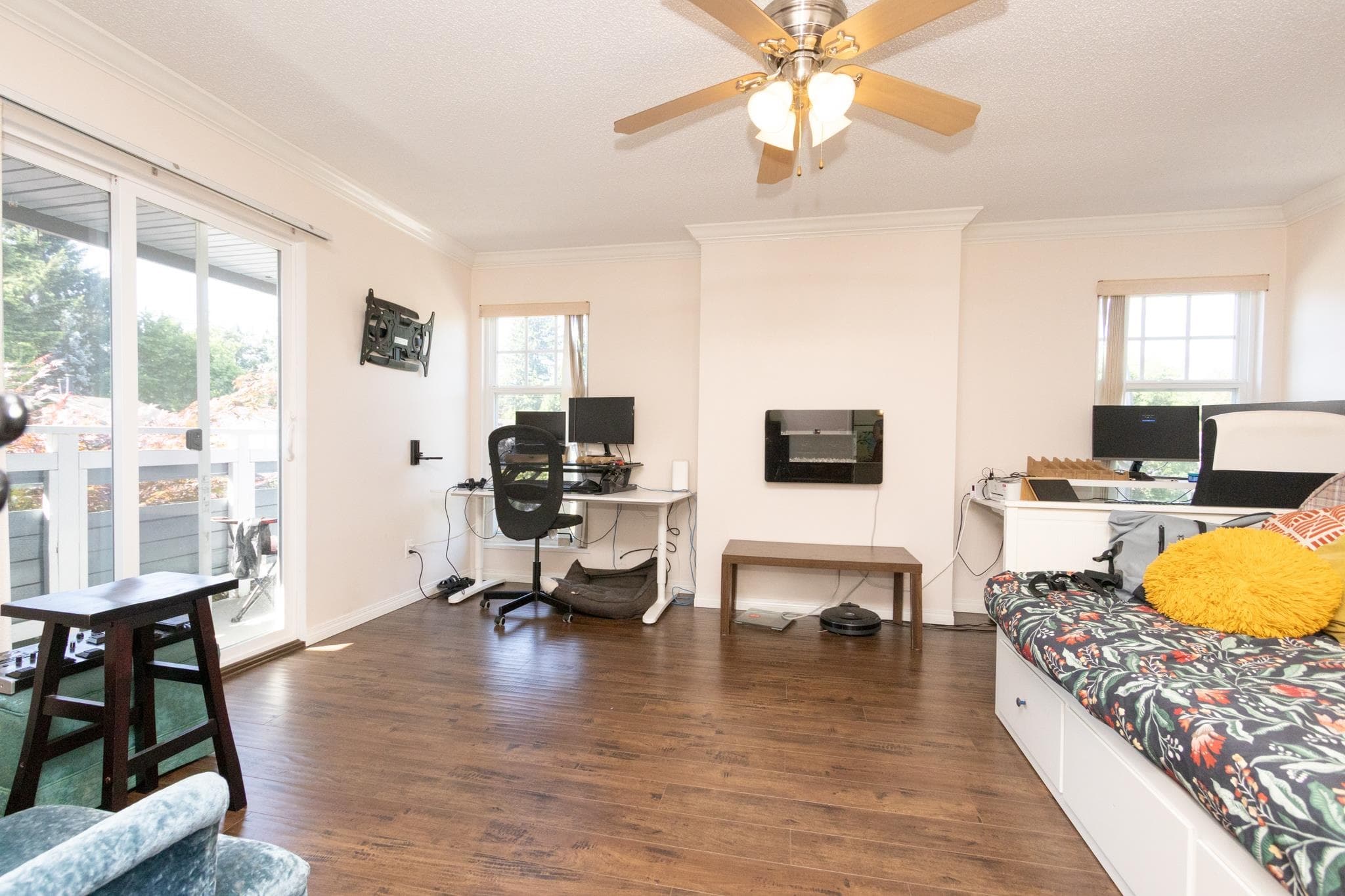 21573 Cherrington Avenue, Maple Ridge, V2X 8R2 — photo 4