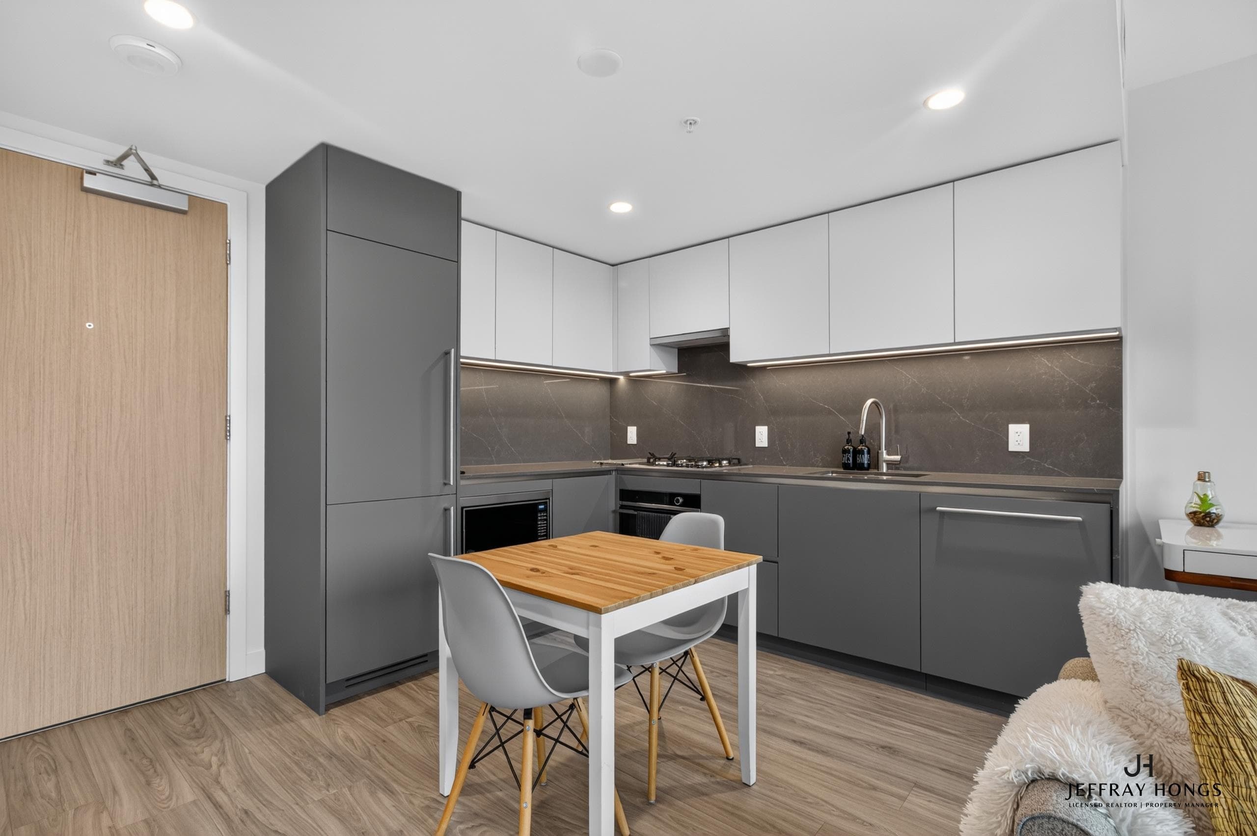 1X03 - 2135 Springer Avenue, Burnaby, V5H 3G9 — photo 5