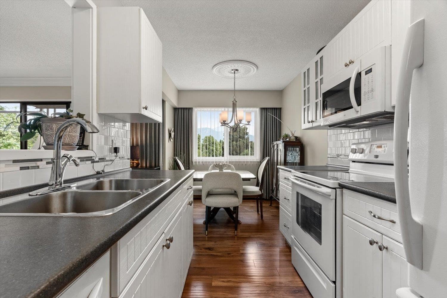 303 - 9425 Nowell Street, Chilliwack, V2P 4X8 — photo 5