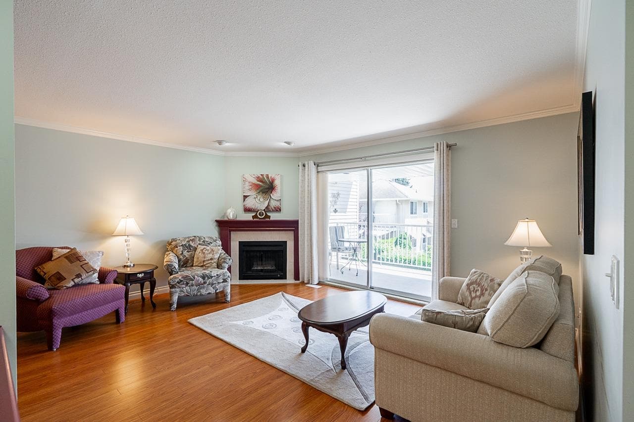 12 - 32615 Murray Avenue, Abbotsford, V2T 4T8 — photo 2