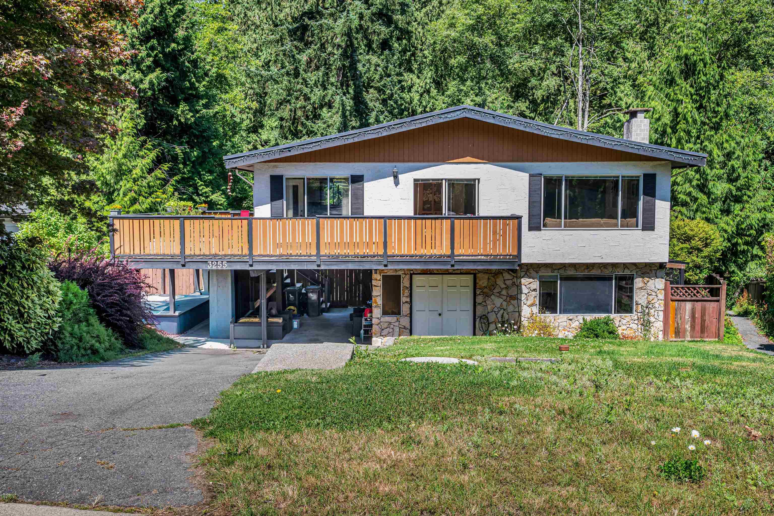 3255 Milton Avenue, North Vancouver, V7K 2B3 — photo 2