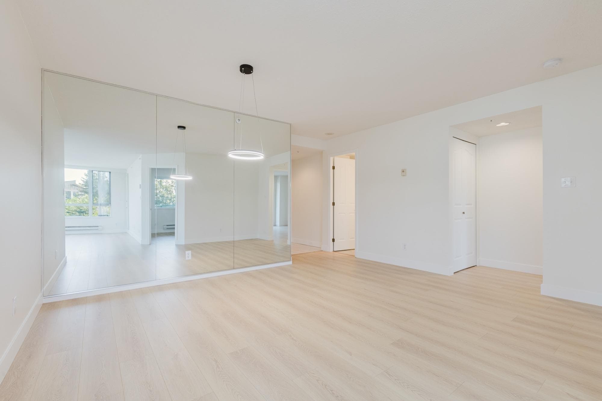 304 - 3190 Gladwin Road, Abbotsford, V2T 5T2 — photo 4